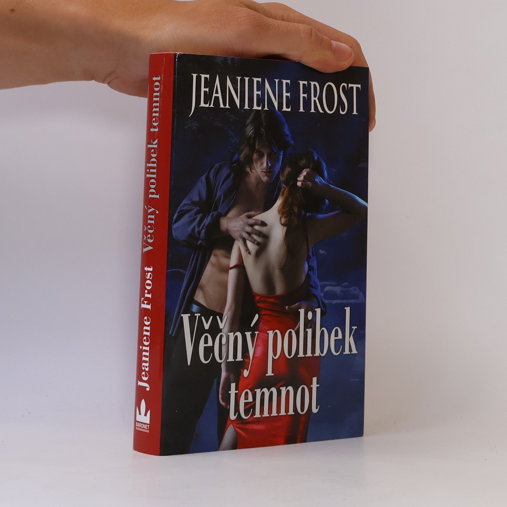 Věčný polibek temnot. 2. díl