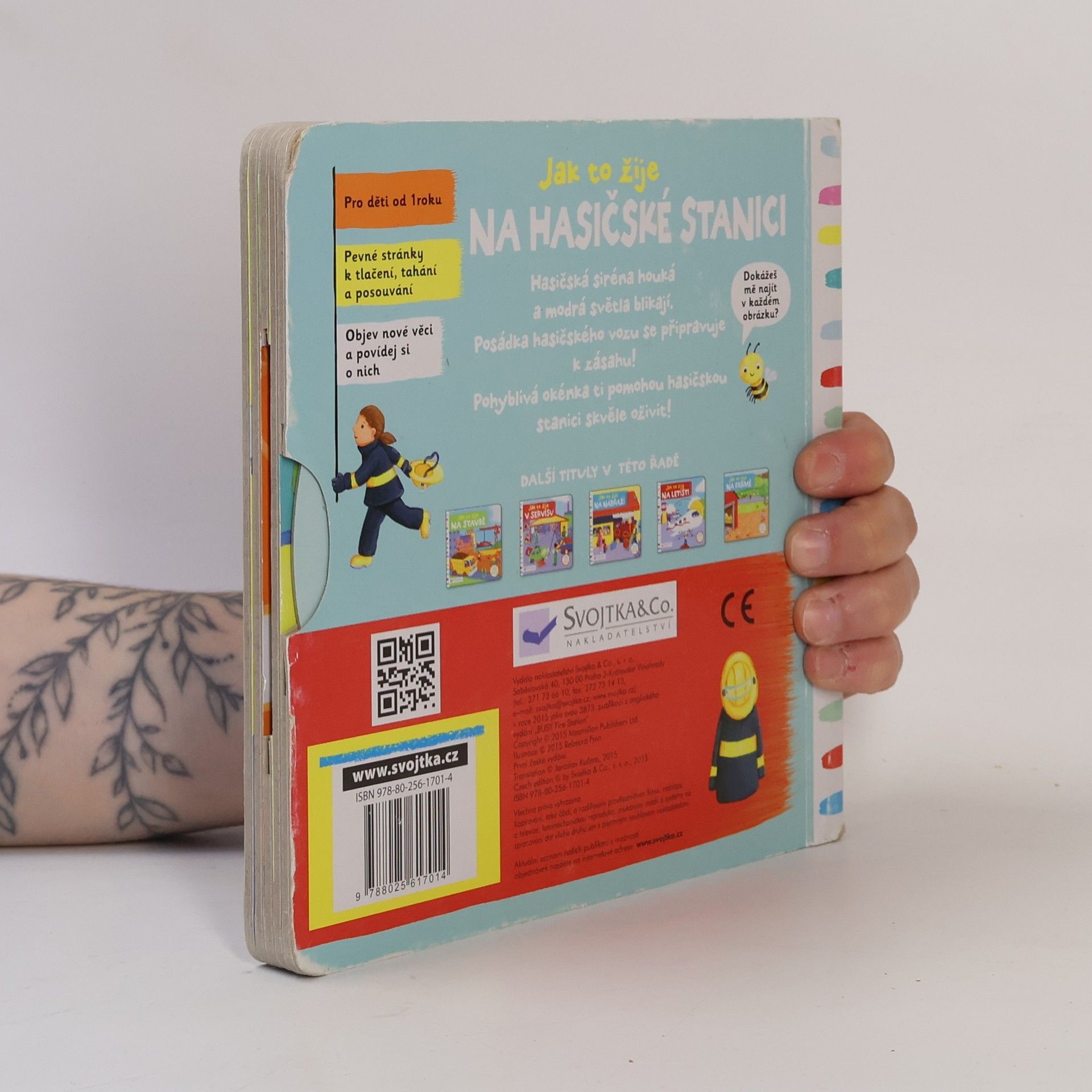 Various authors Jak to žije na hasičské stanici