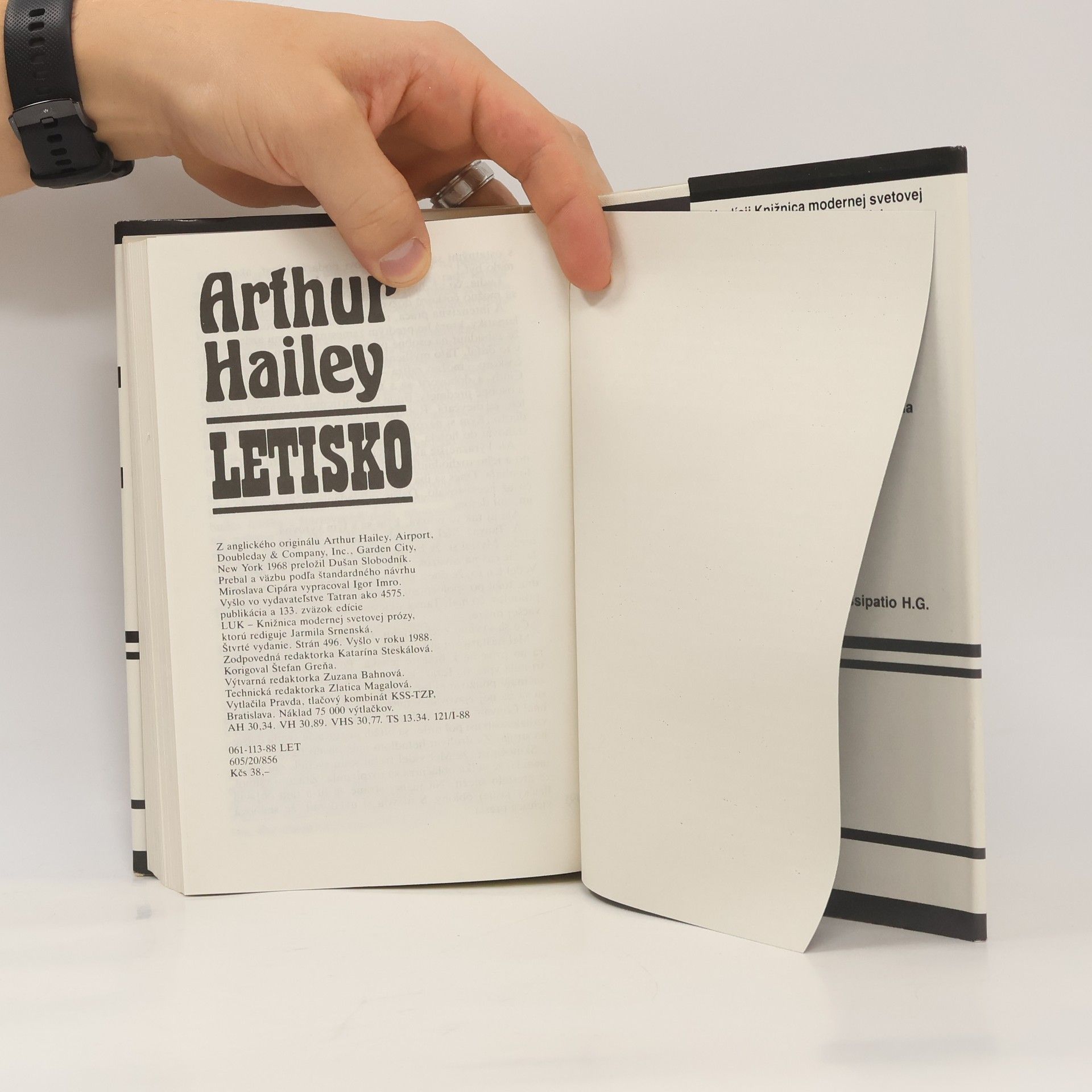 Arthur Hailey Letisko
