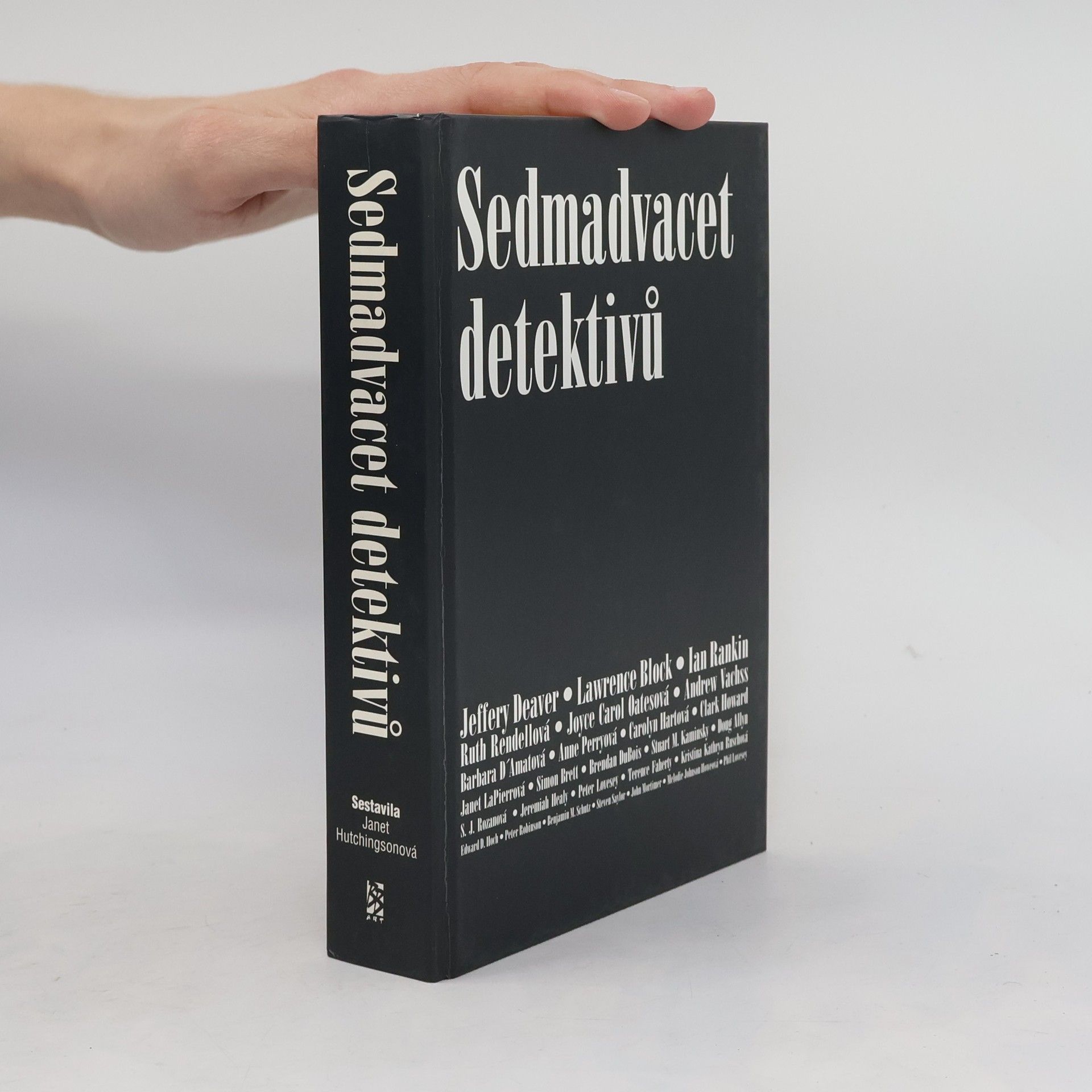 Janet Hutchingson Sedmadvacet detektivů