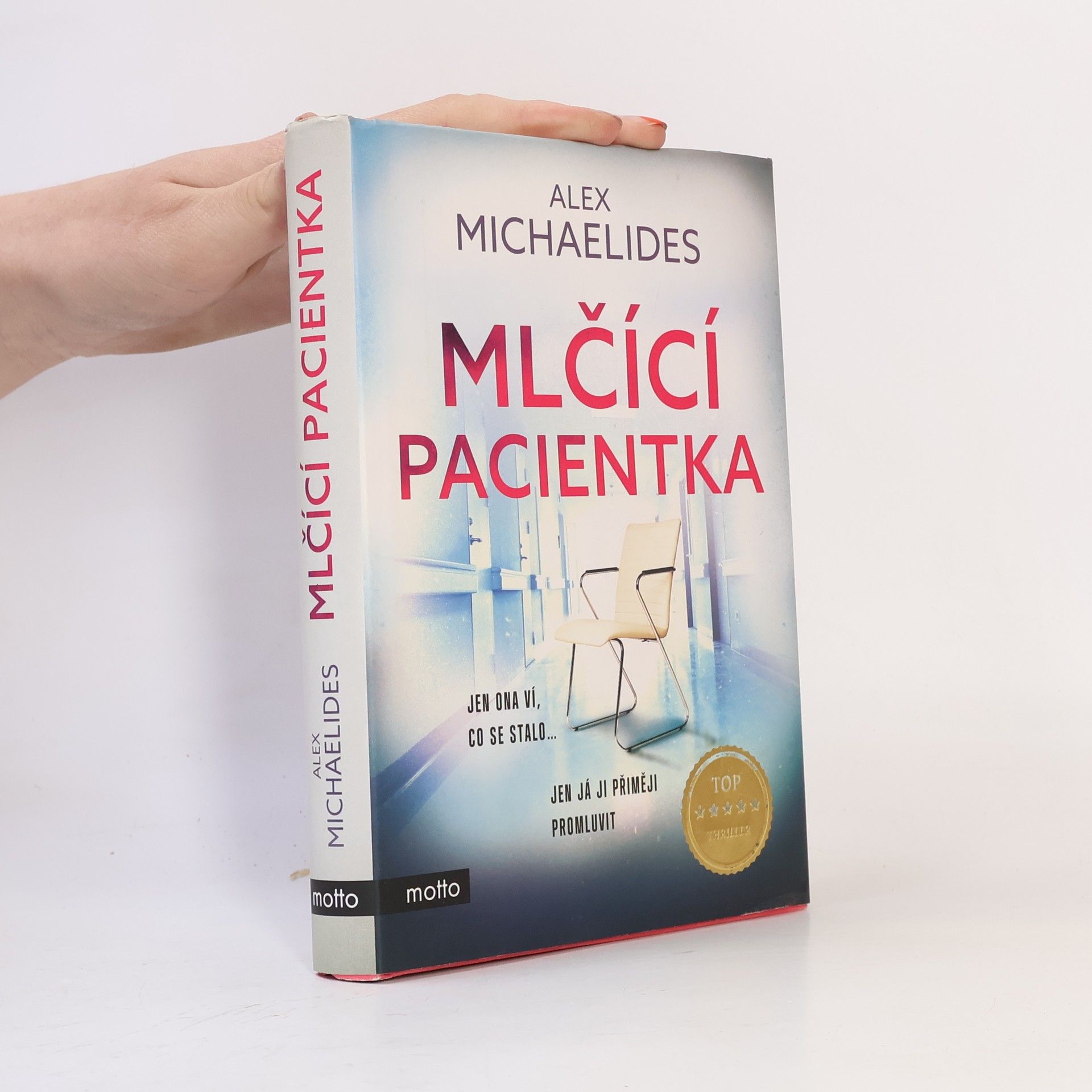 Alex Michaelides Mlčící pacientka