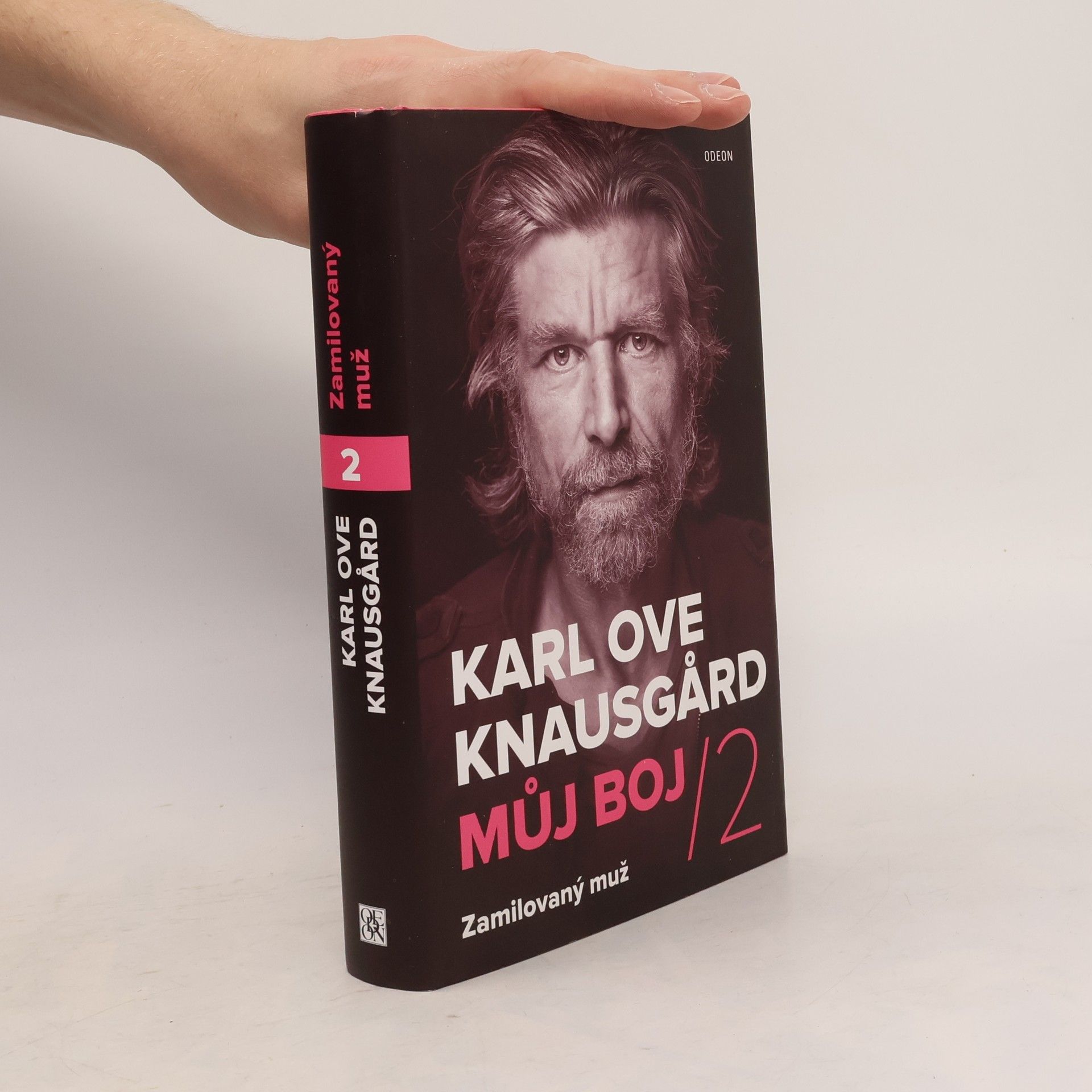 Karl Ove Knausgård Zamilovaný muž. Můj boj 2
