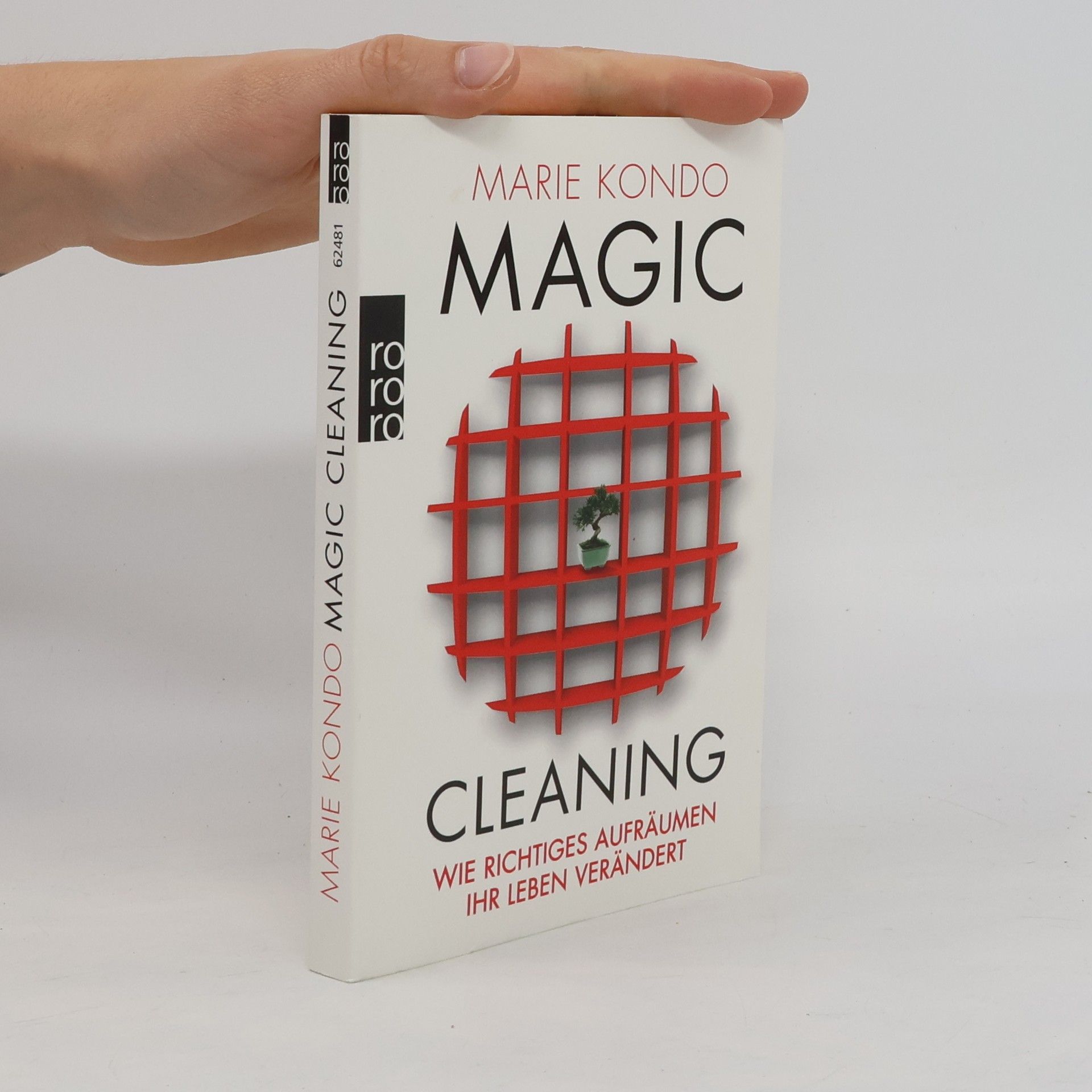 Marie Kondo Magic cleaning