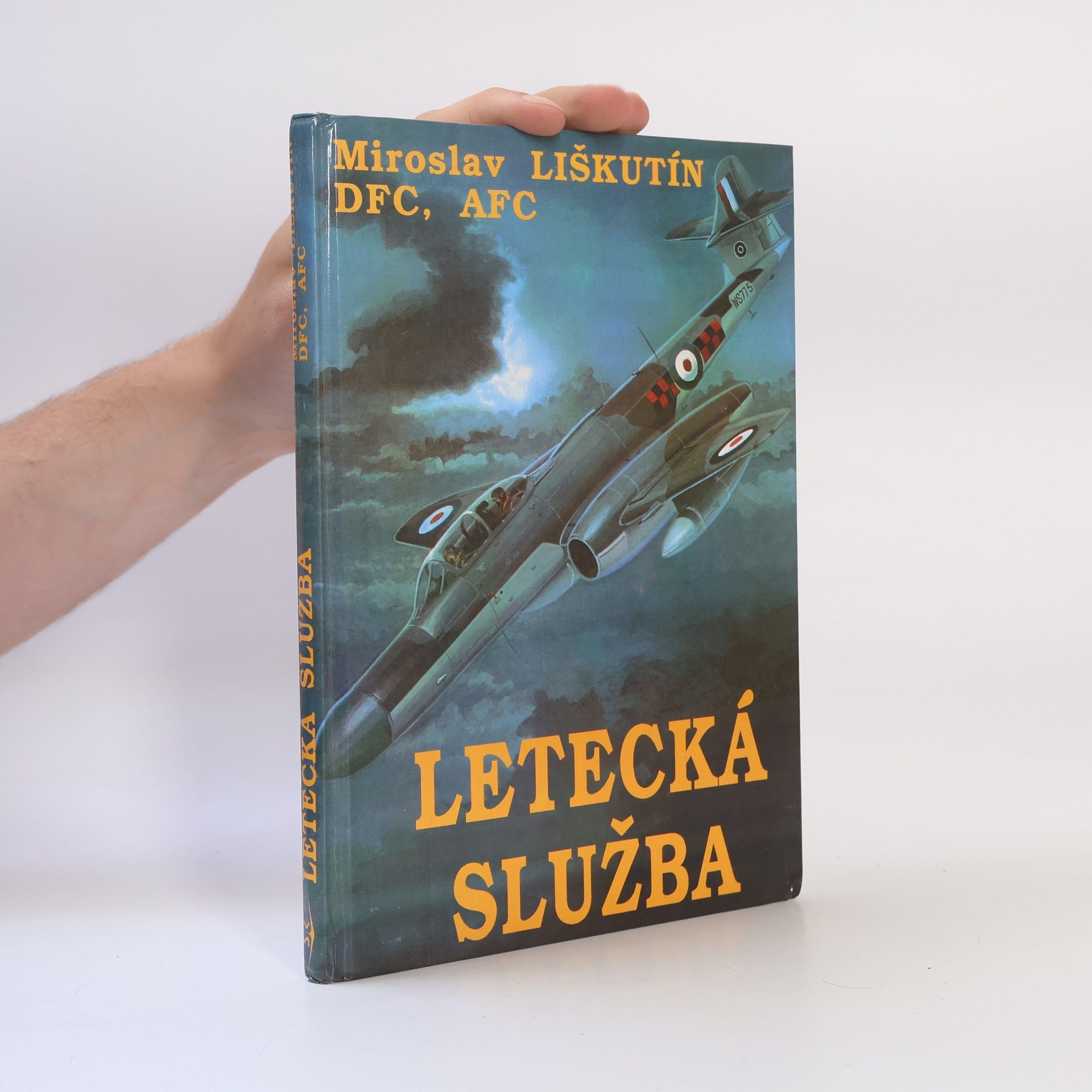 M. A. Liškutín Letecká služba