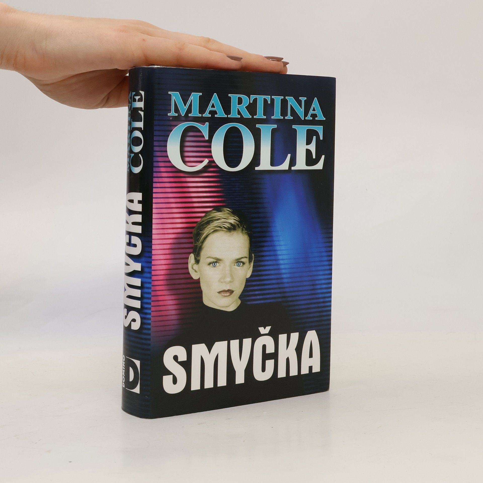Martina Cole Smyčka