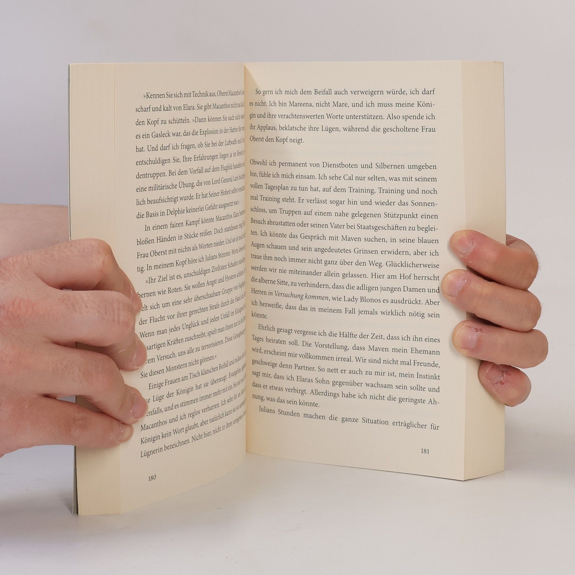 Victoria Aveyard Die Rote Königin