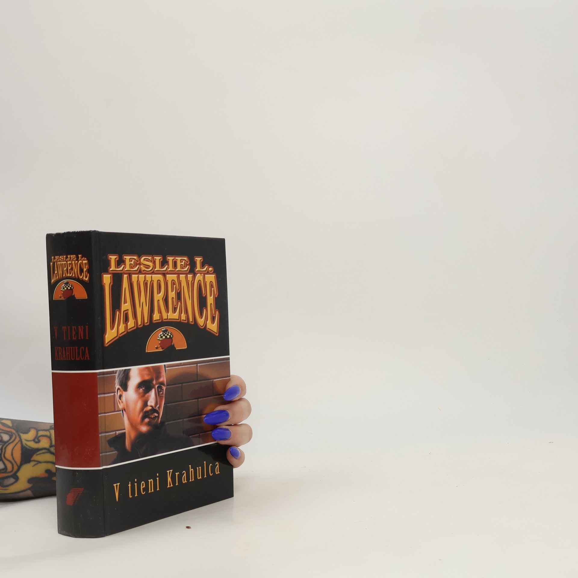 Leslie L. Lawrence V tieni Krahulca