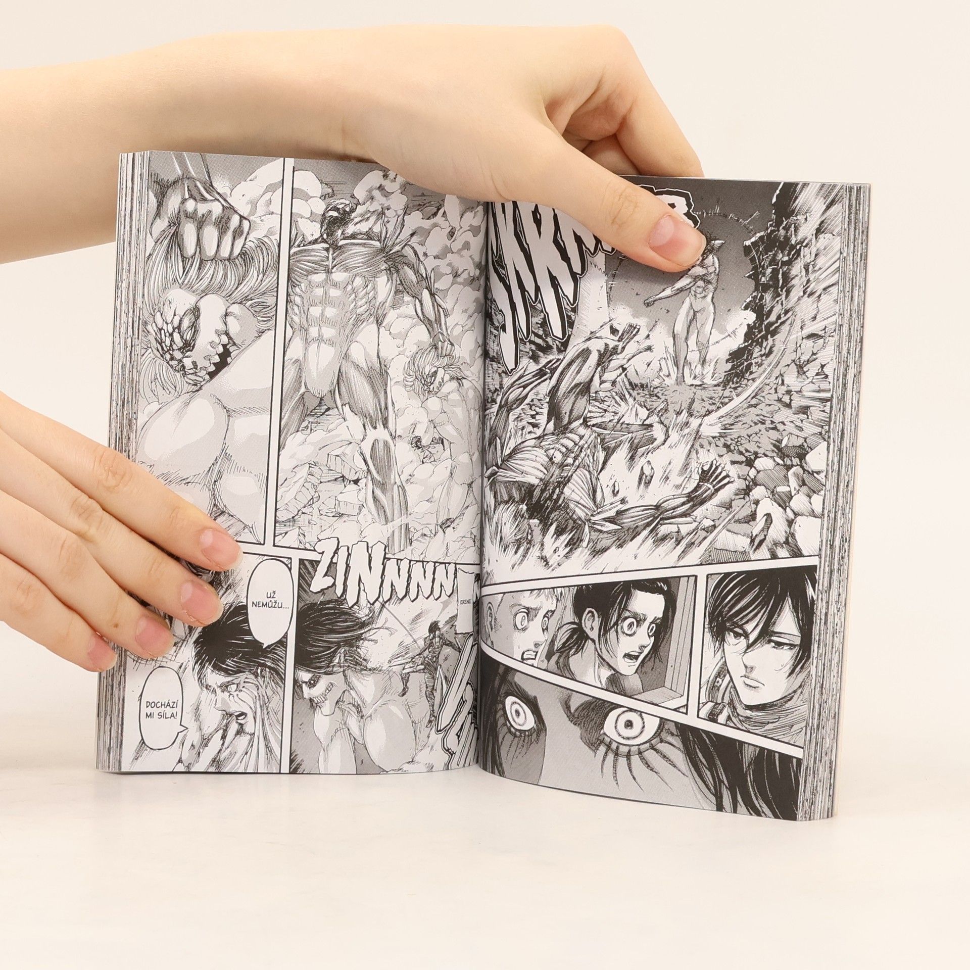 Hajime Isayama Útok titánů 26