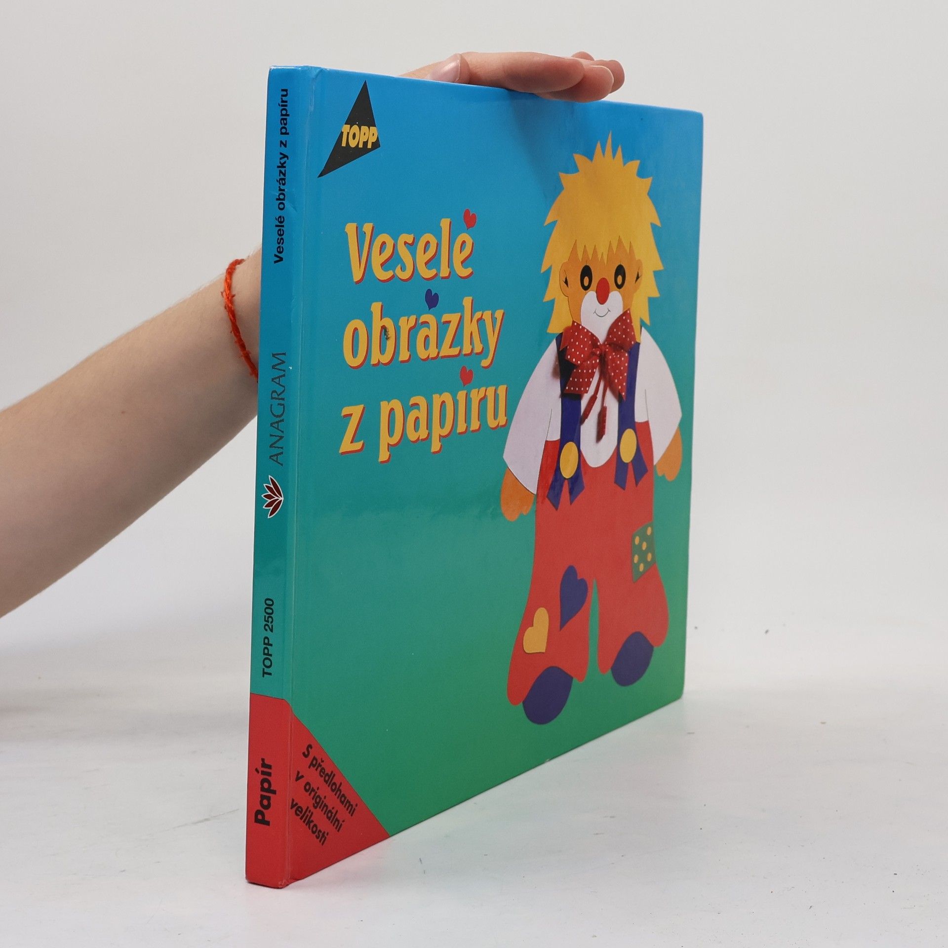 Angelika Kipp Veselé obrázky z papíru
