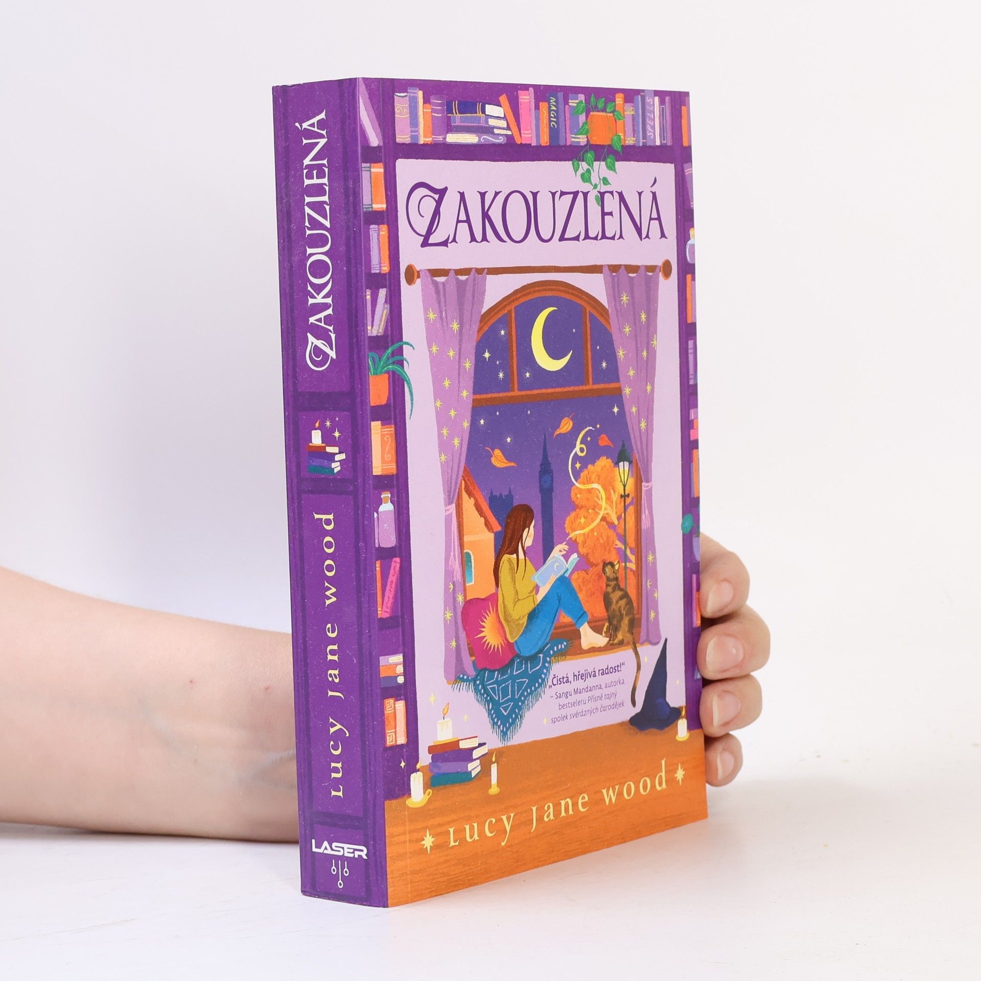 Lucy Jane Wood Zakouzlená