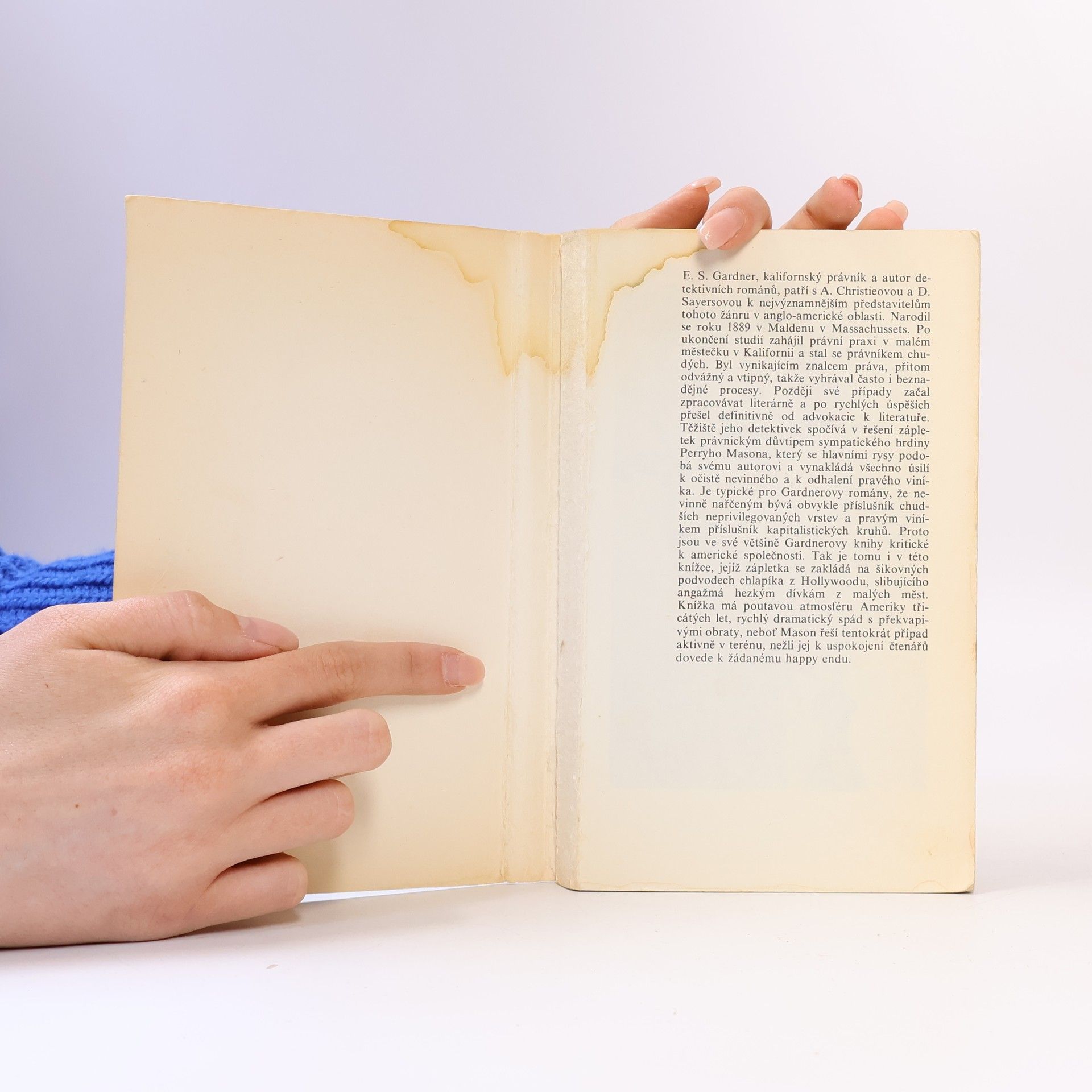 Erle Stanley Gardner Případ šťastných nožek