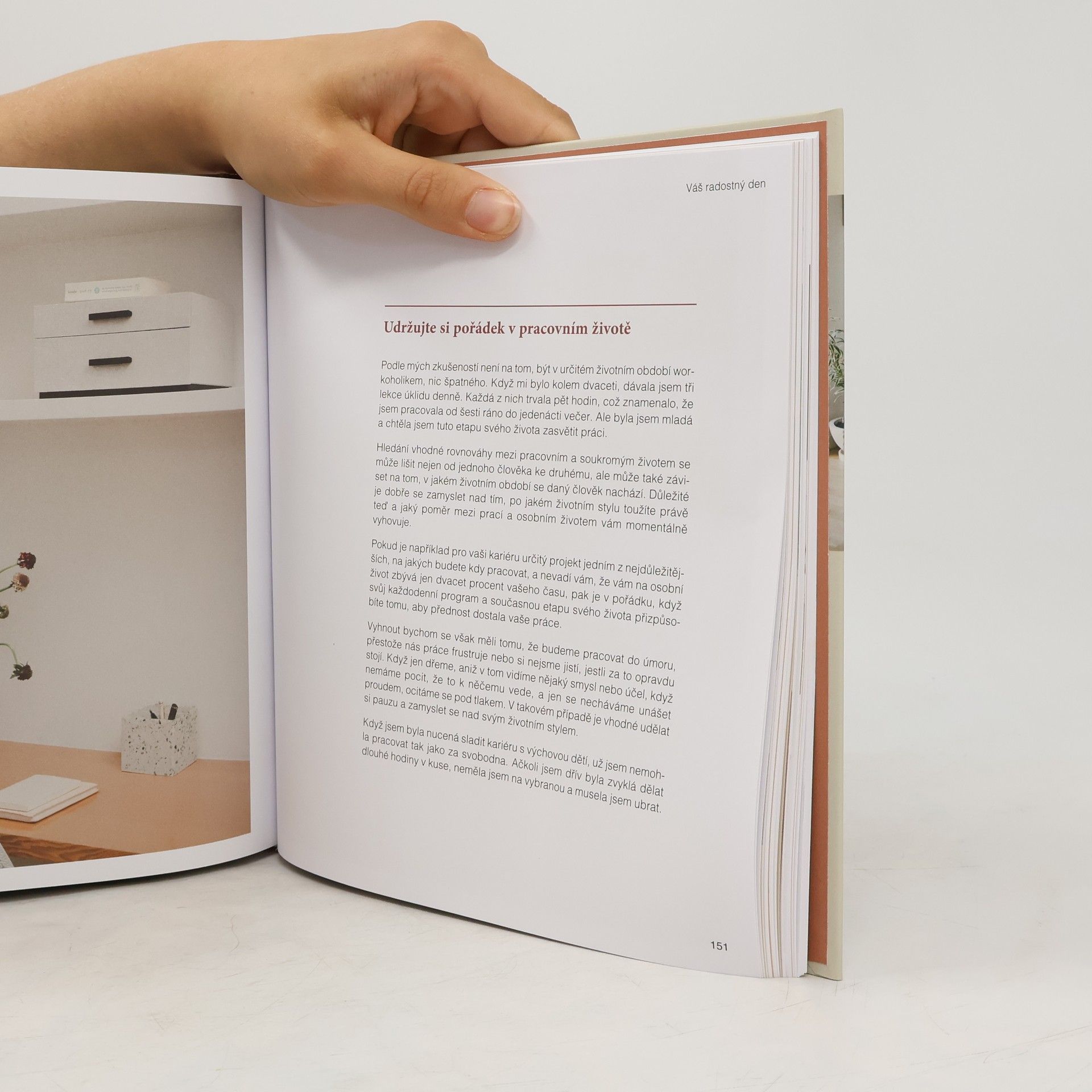 Marie Kondo Kuraši doma podle Marie Kondo : jak si uspořádat domácnost a dosáhnout ideálního života