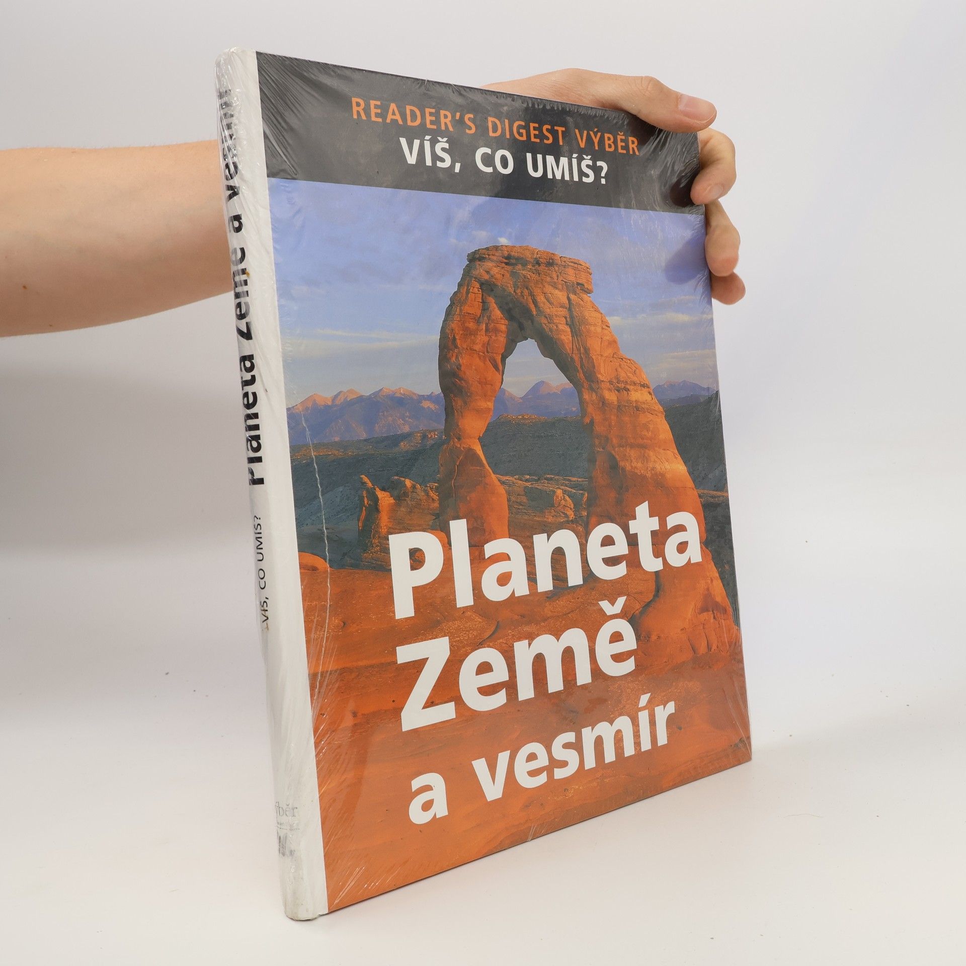 Douglas Cooper Planeta Země a vesmír