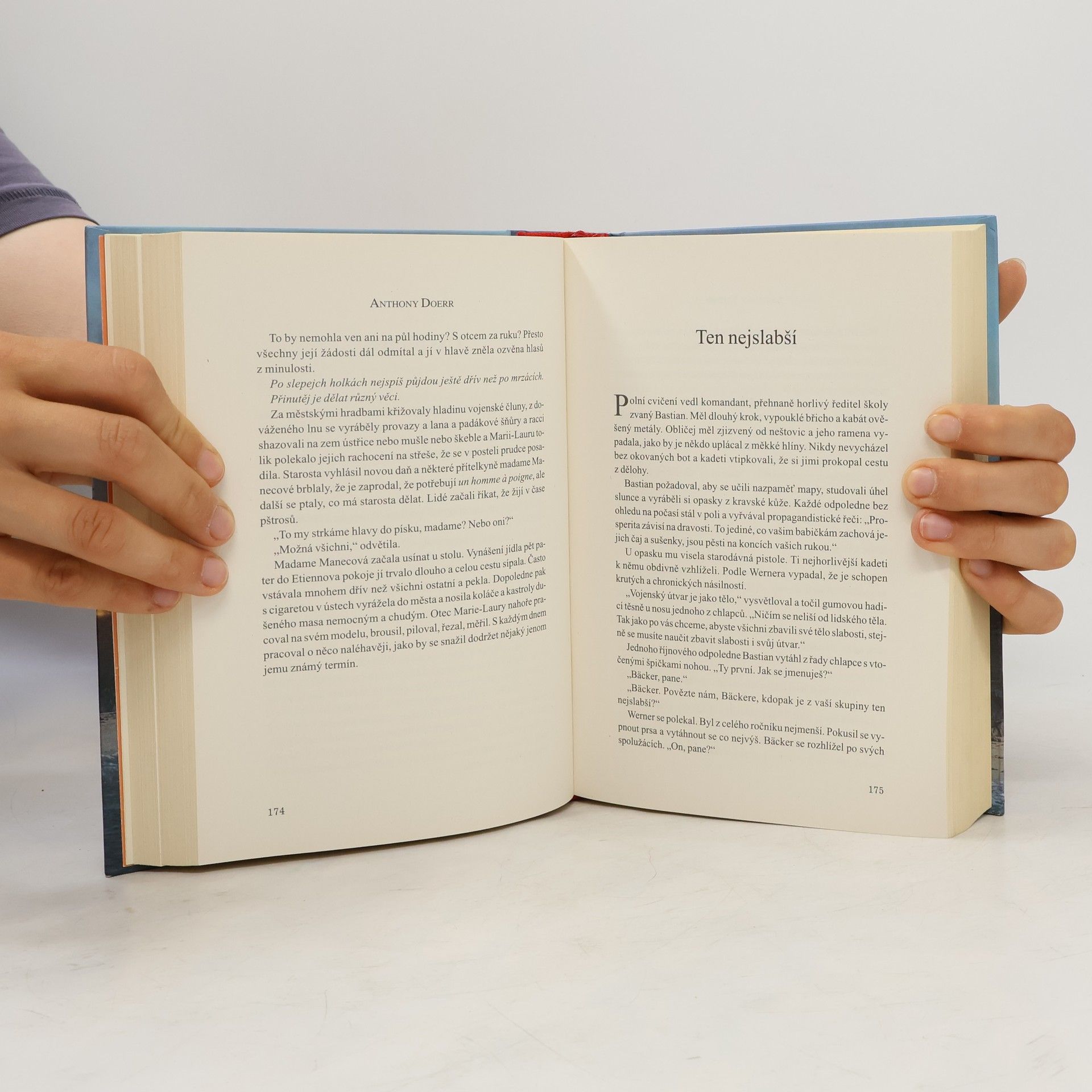 Anthony Doerr Jsou světla, která nevidíme