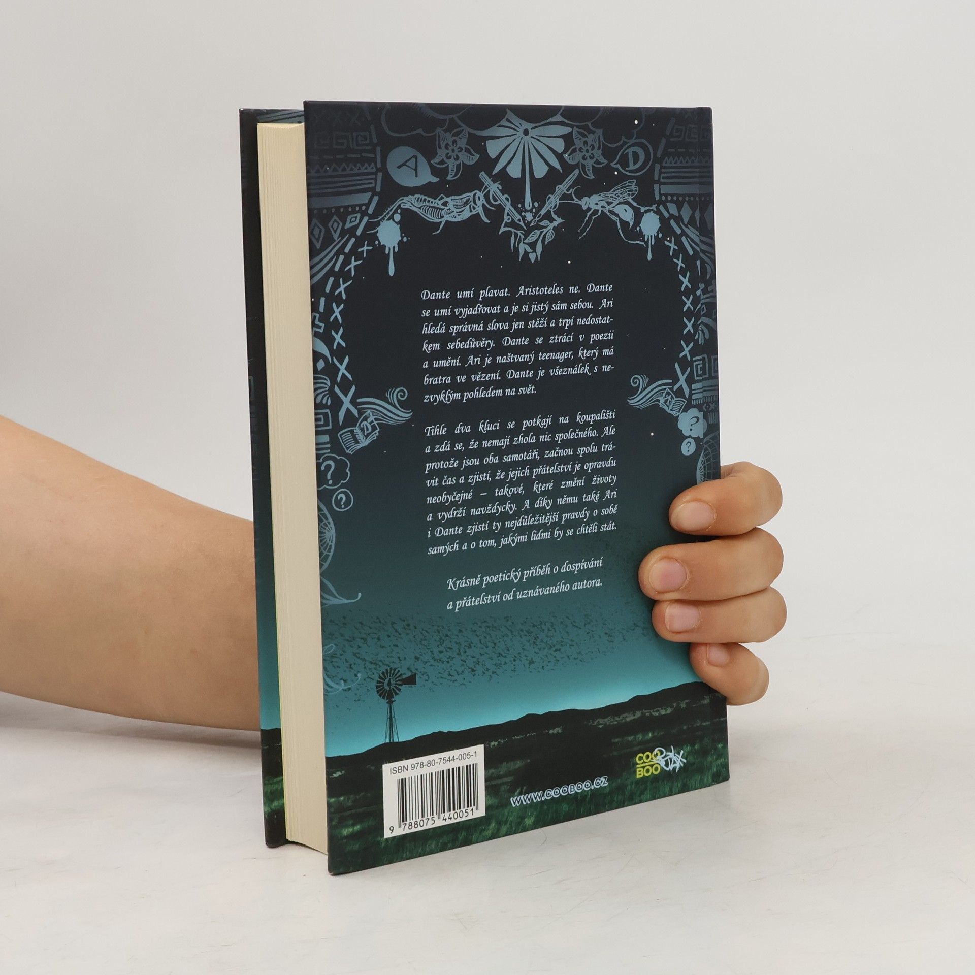 Benjamin Alíre Sáenz Aristoteles a Dante odhalují záhady vesmíru
