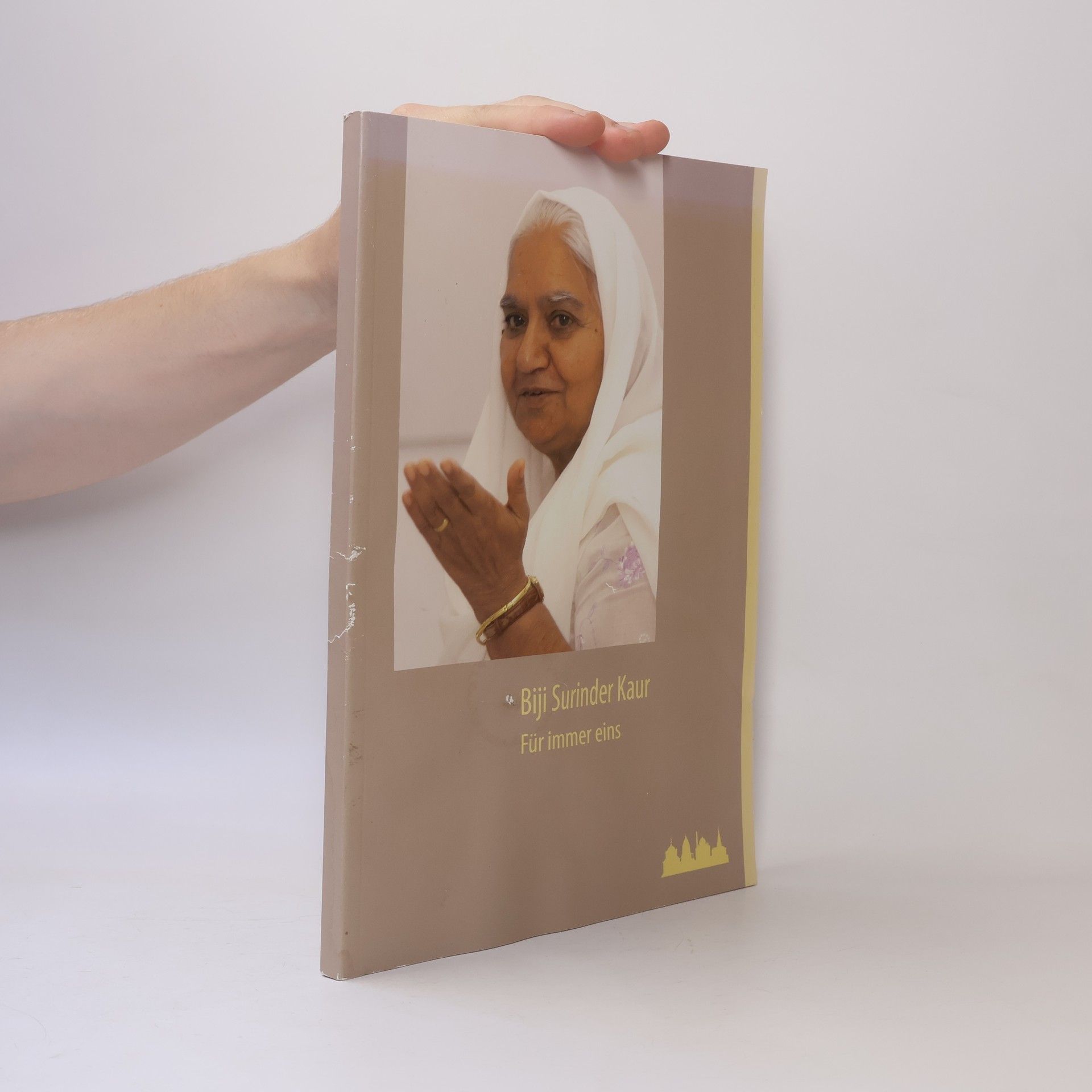 Biji Surinder Kaur Für immer eins