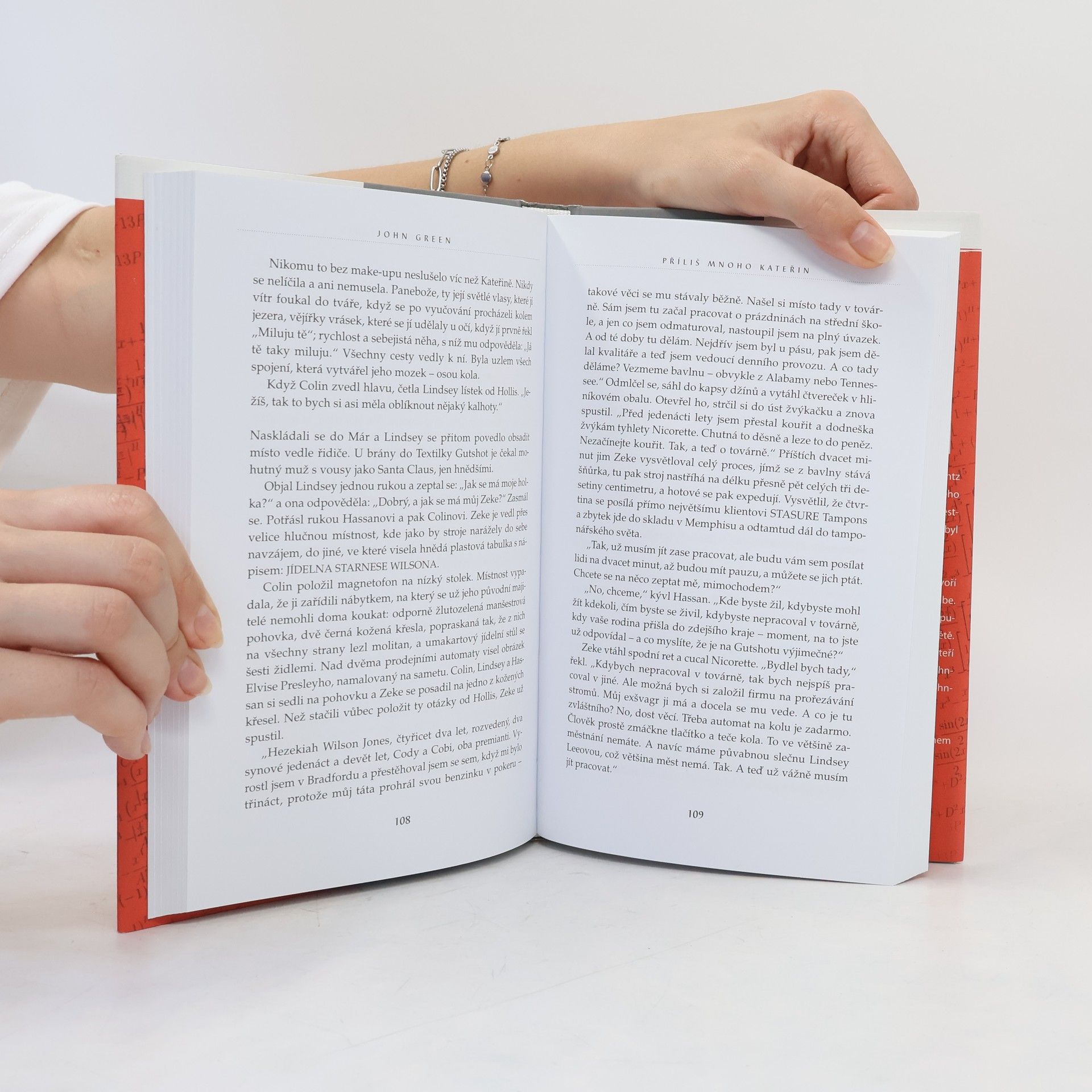 John Green Příliš mnoho Kateřin