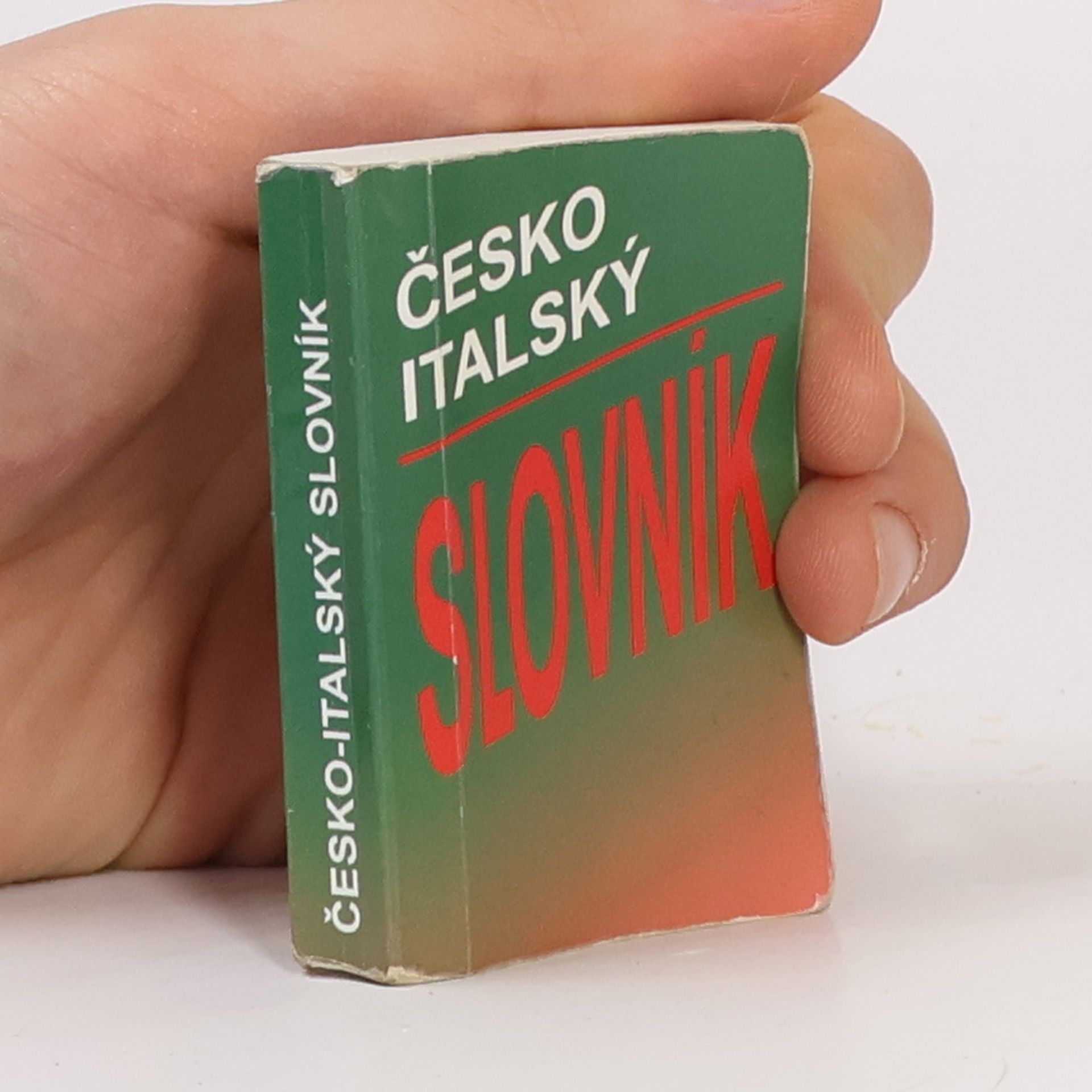 Markéta Procházková Česko-italský slovník - Dizionario ceco-italo - obsahuje 7000 hesel