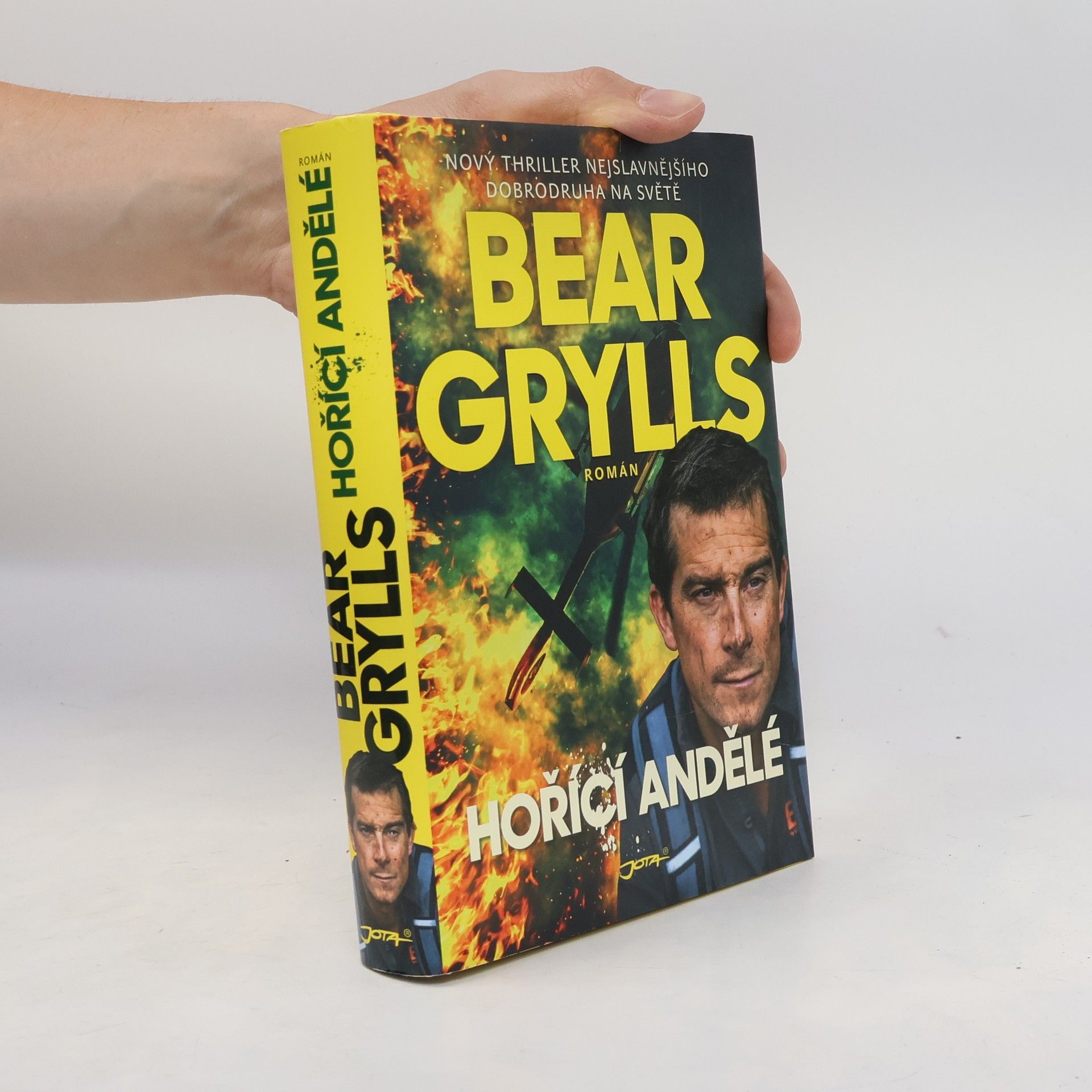 Bear Grylls Hořící andělé