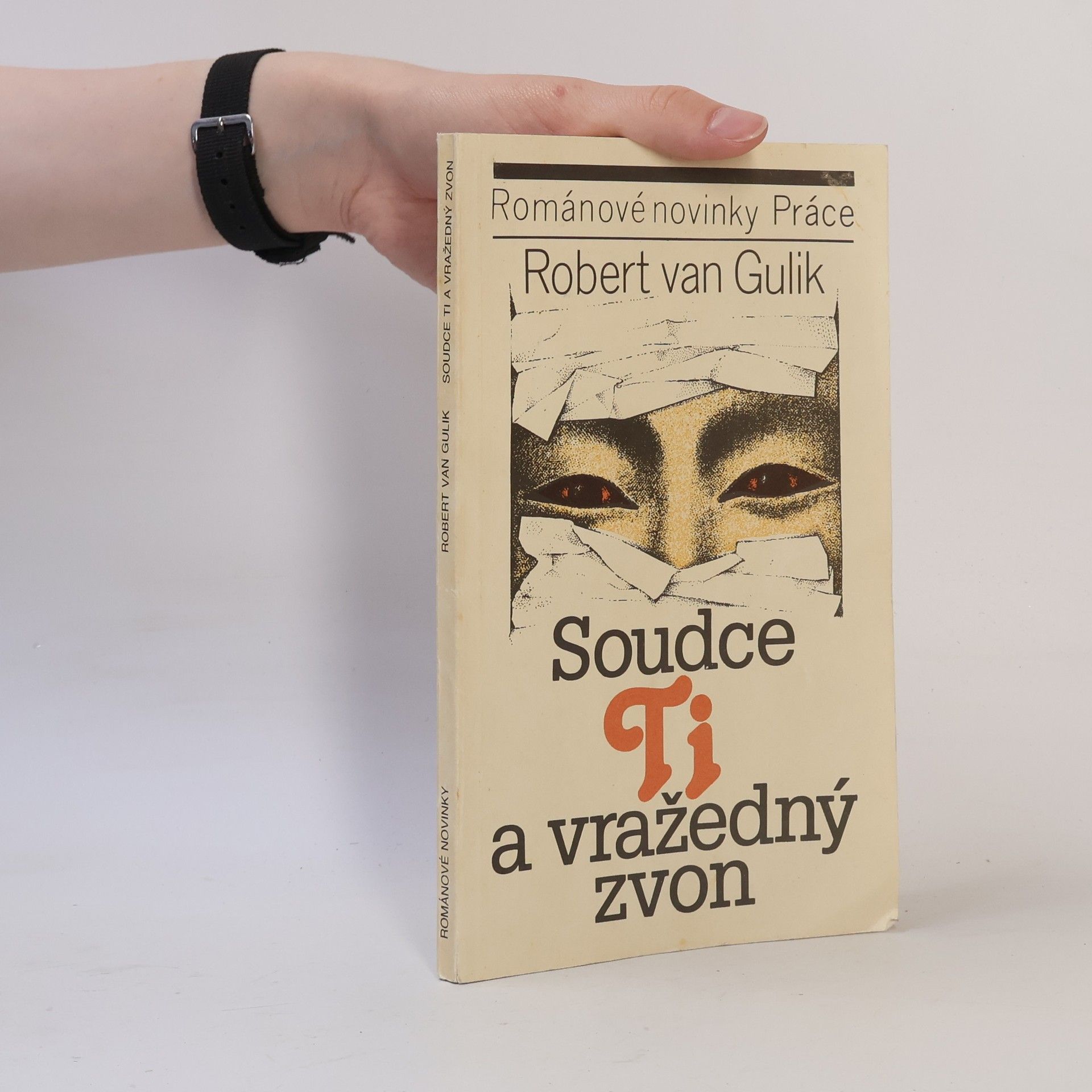 Robert van Gulik Soudce Ti a vražedný zvon