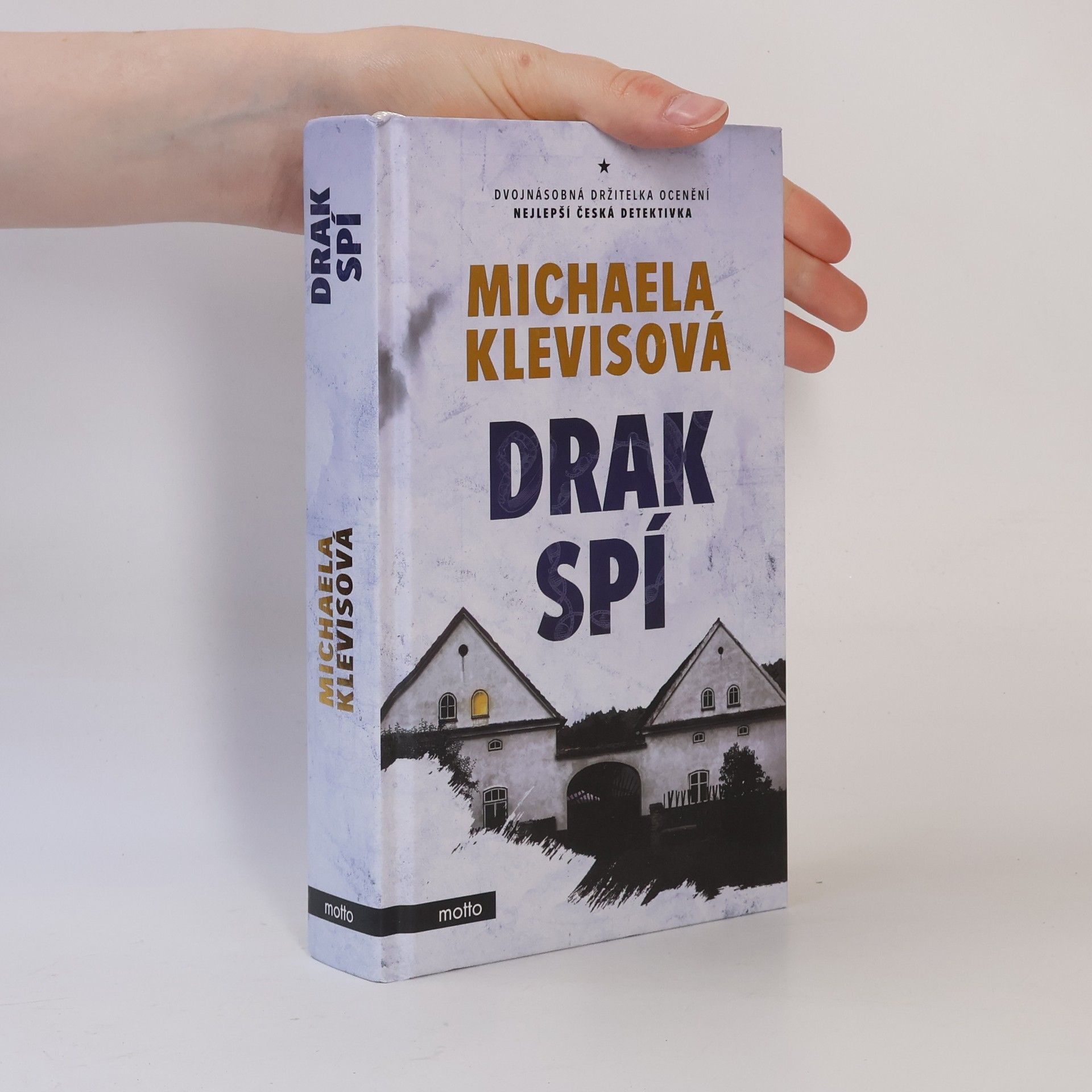 Drak spí