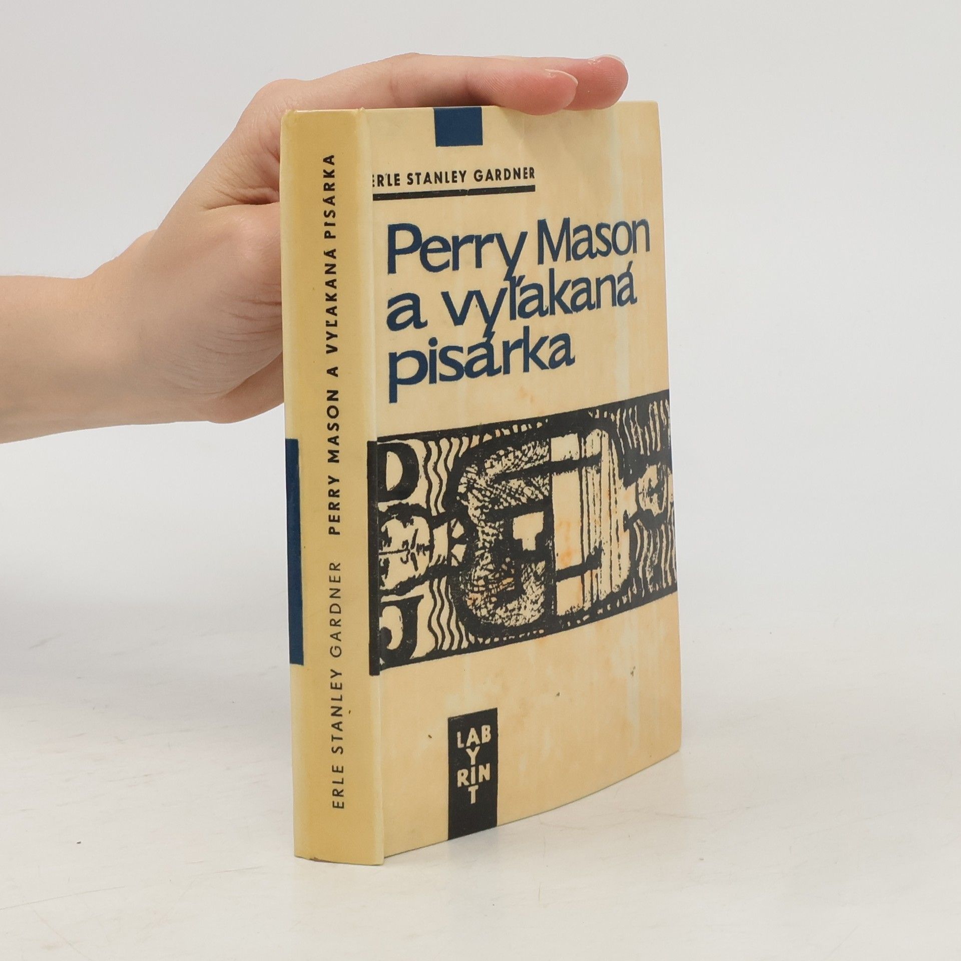 Erle Stanley Gardner Perry Mason a vyľakaná pisárka