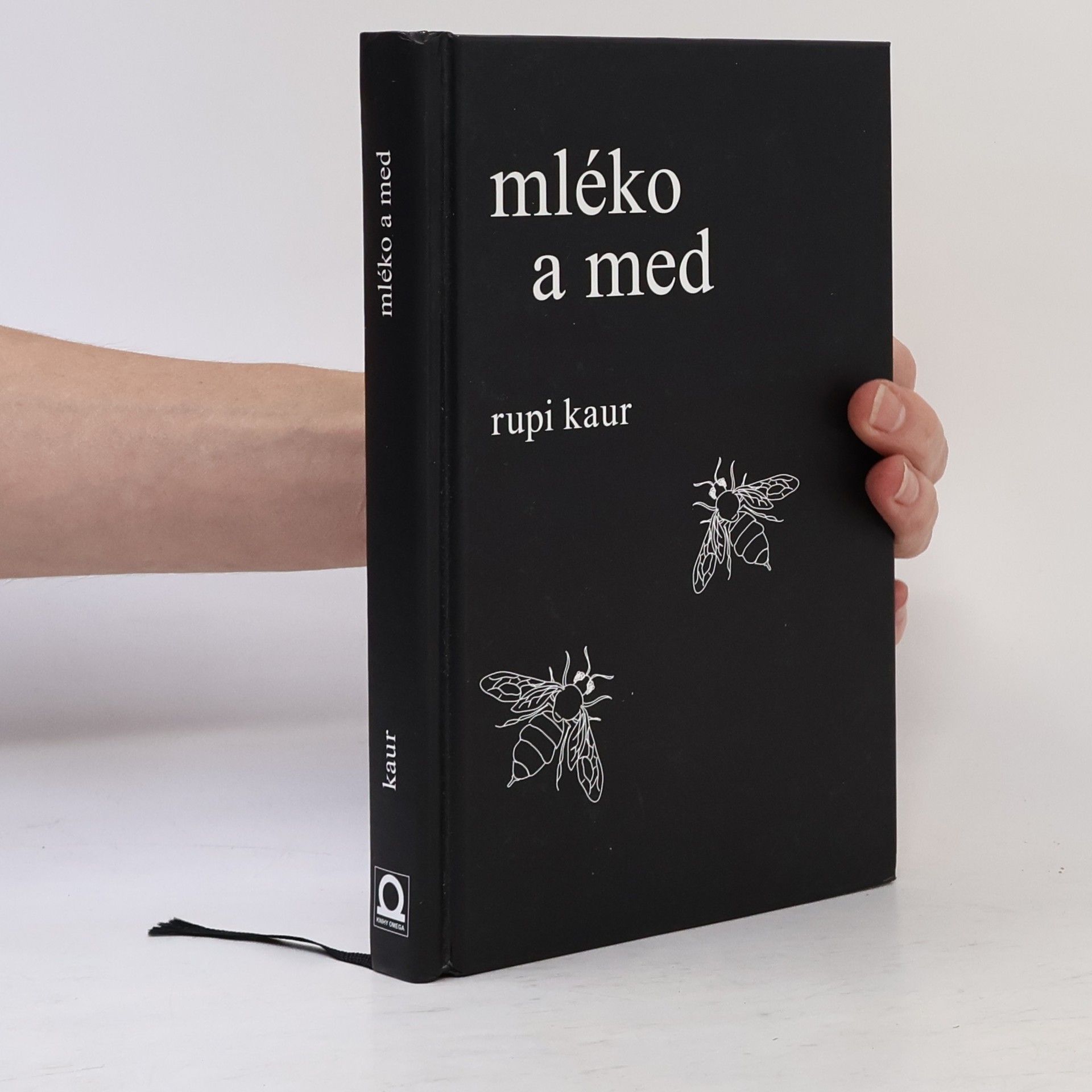 Rupi Kaur Mléko a med