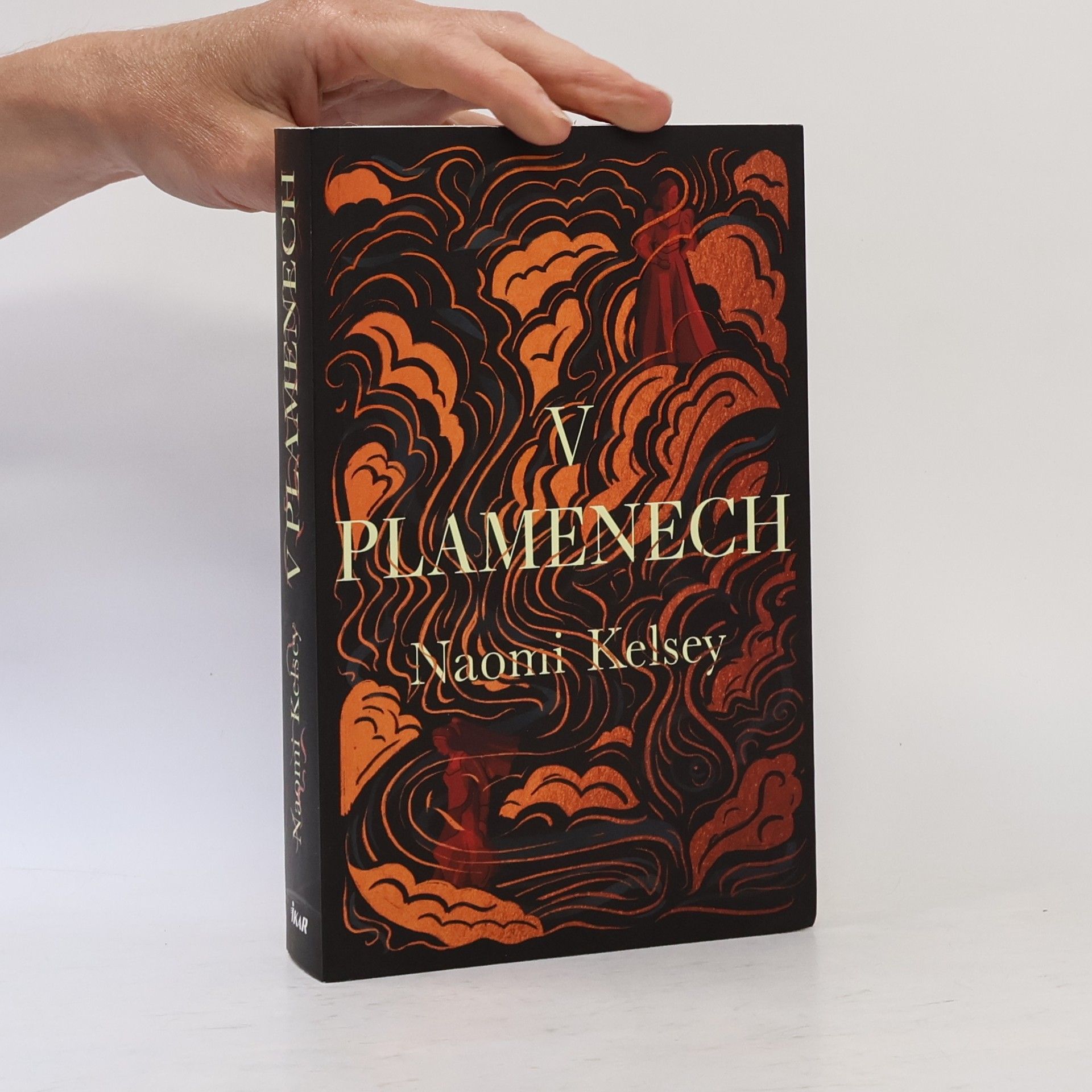 Naomi Kelsey V plamenech