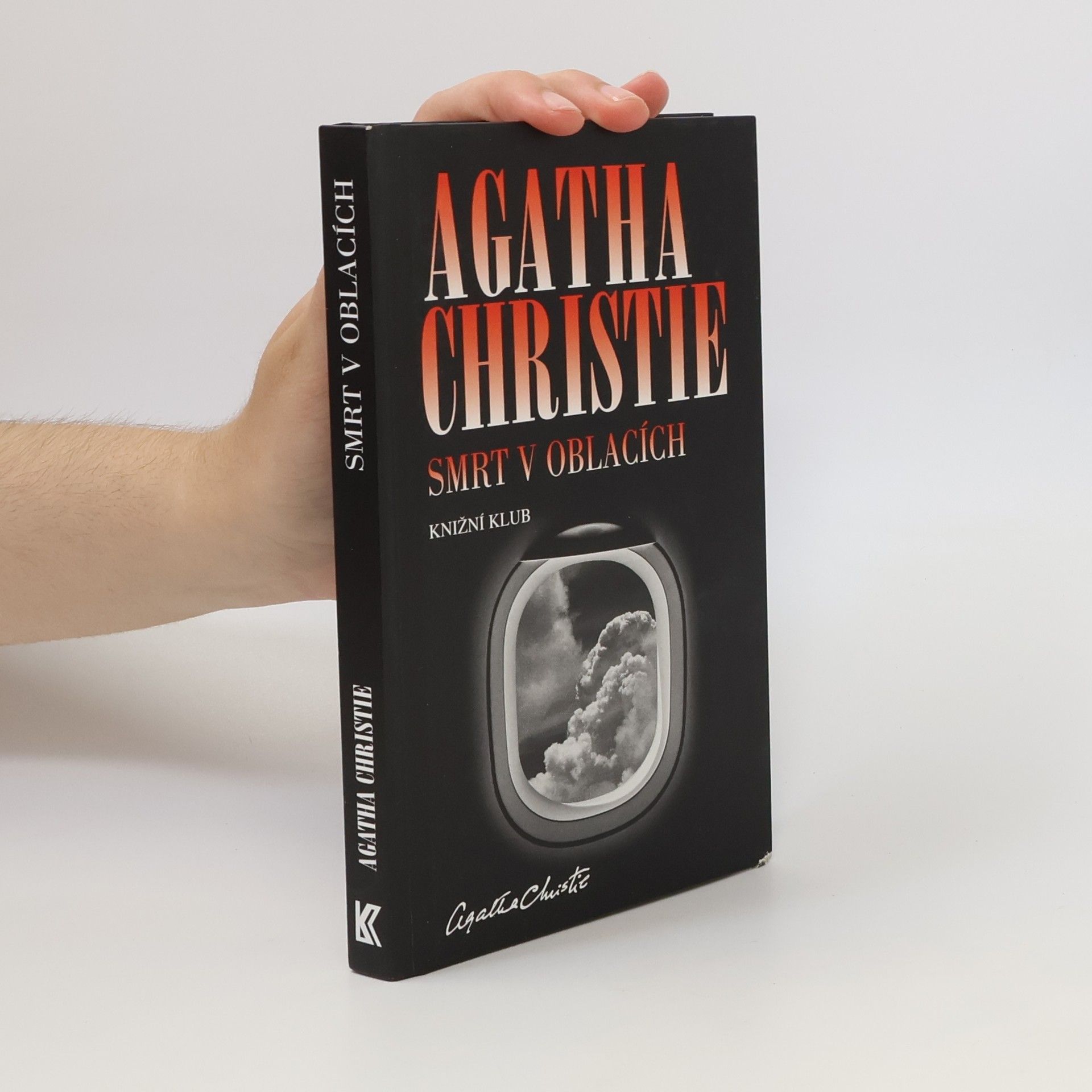 Agatha Christie Smrt v oblacích