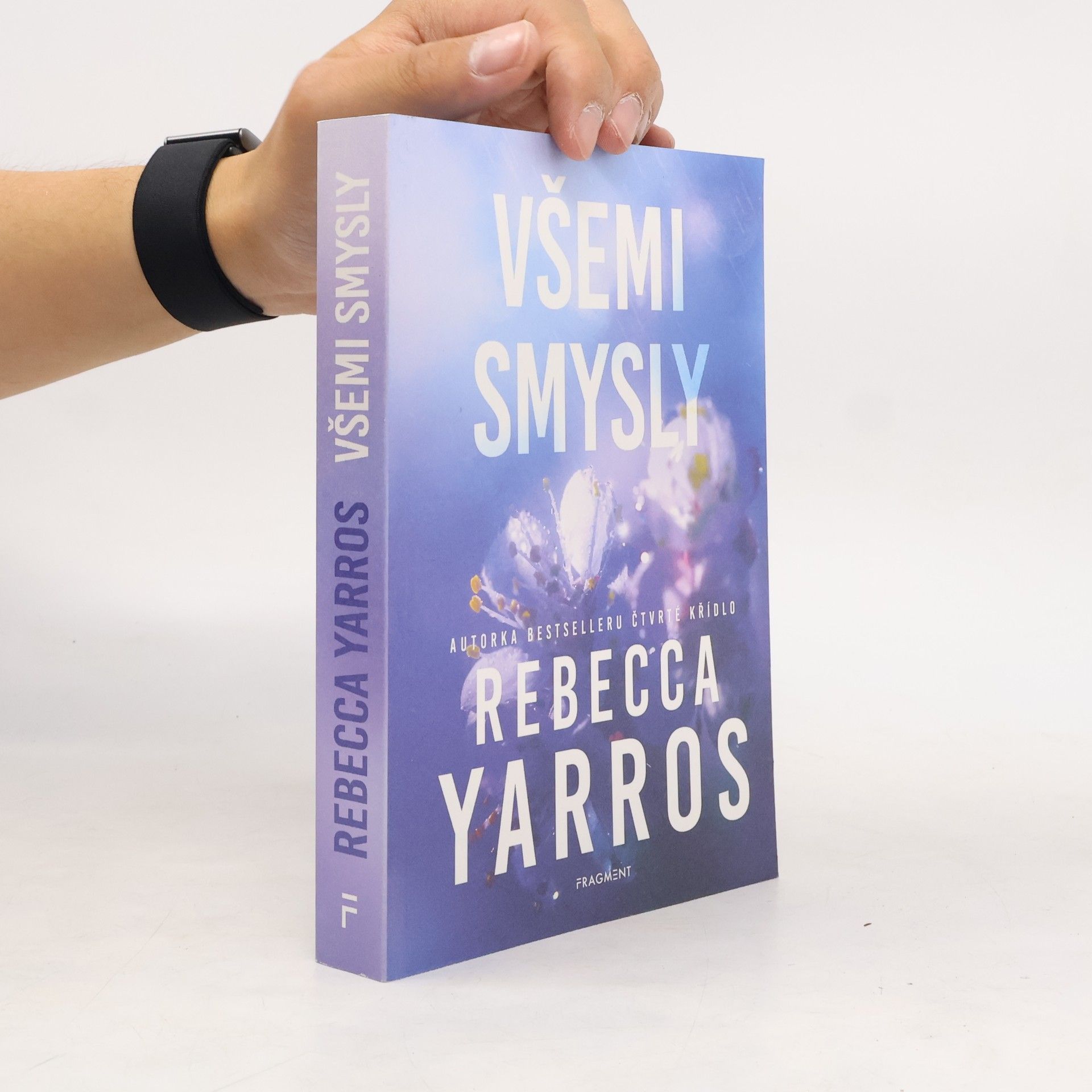 Rebecca Yarros Všemi smysly