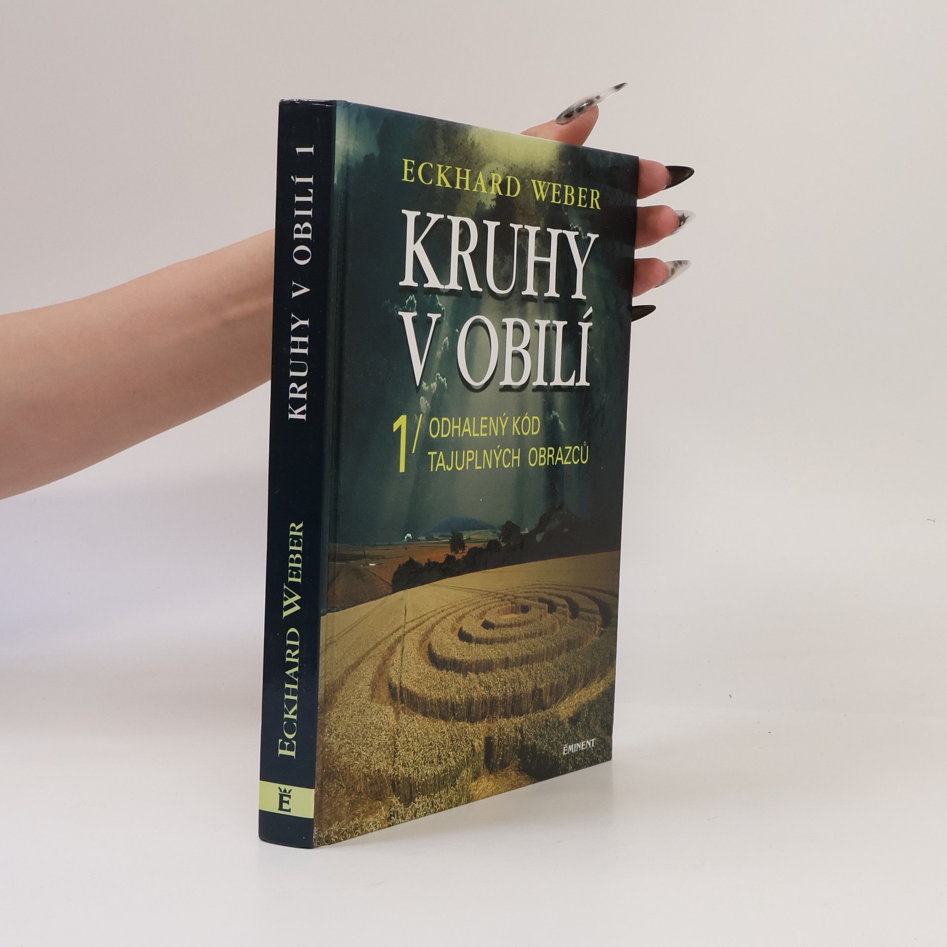 Eckhard Weber Kruhy v obilí 1