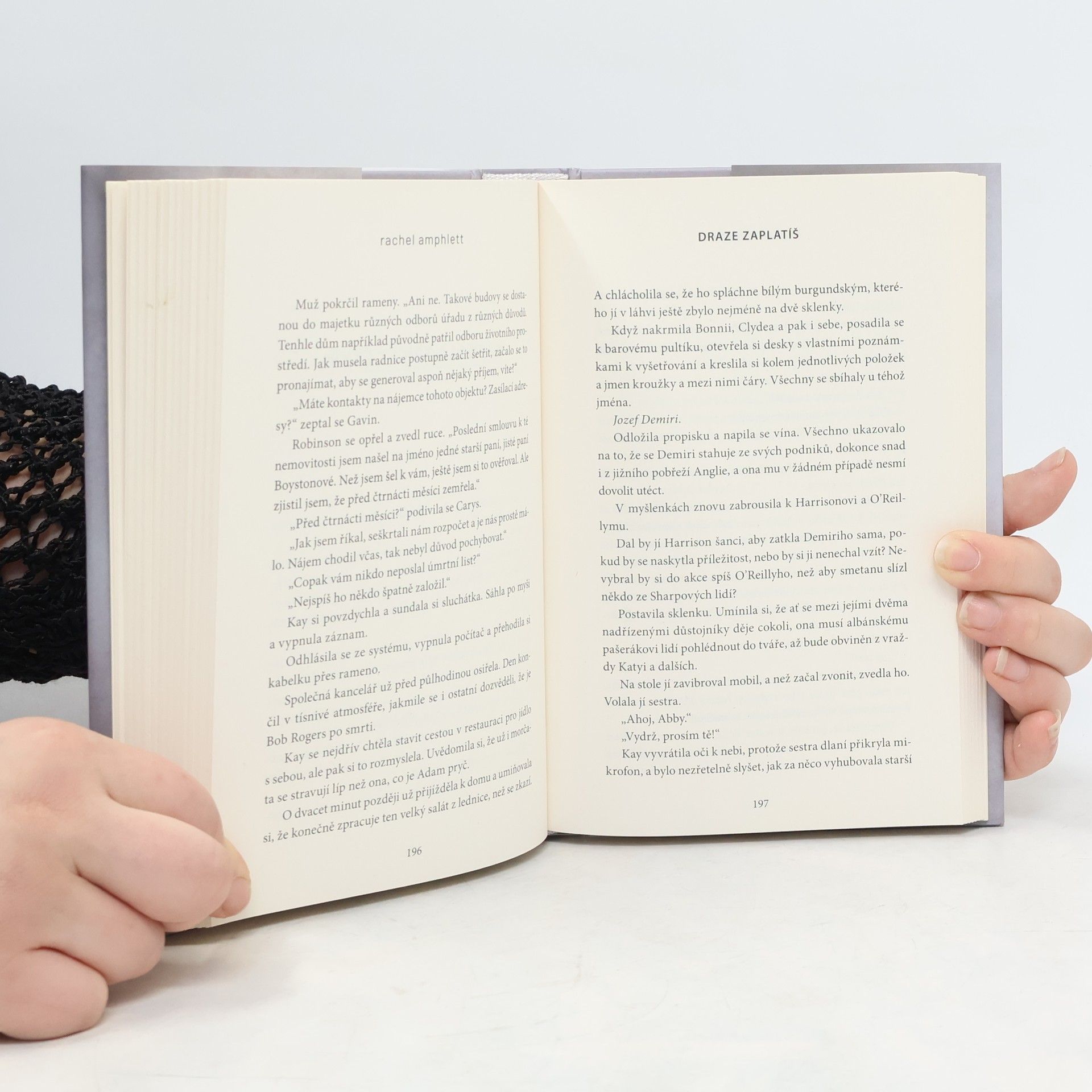 Rachel Amphlett Draze zaplatíš: případy Kay Hunterové