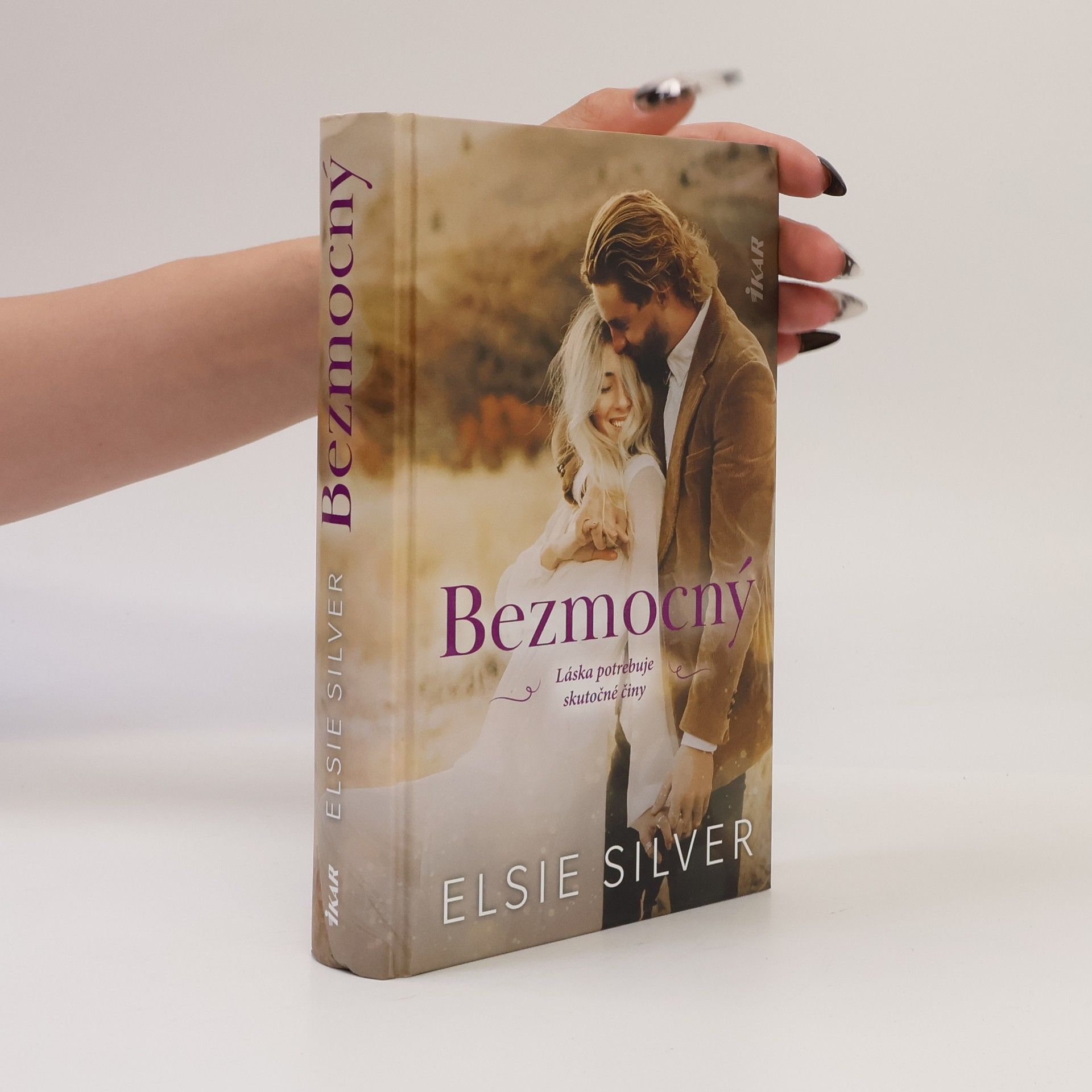 Elsie Silver Bezmocný