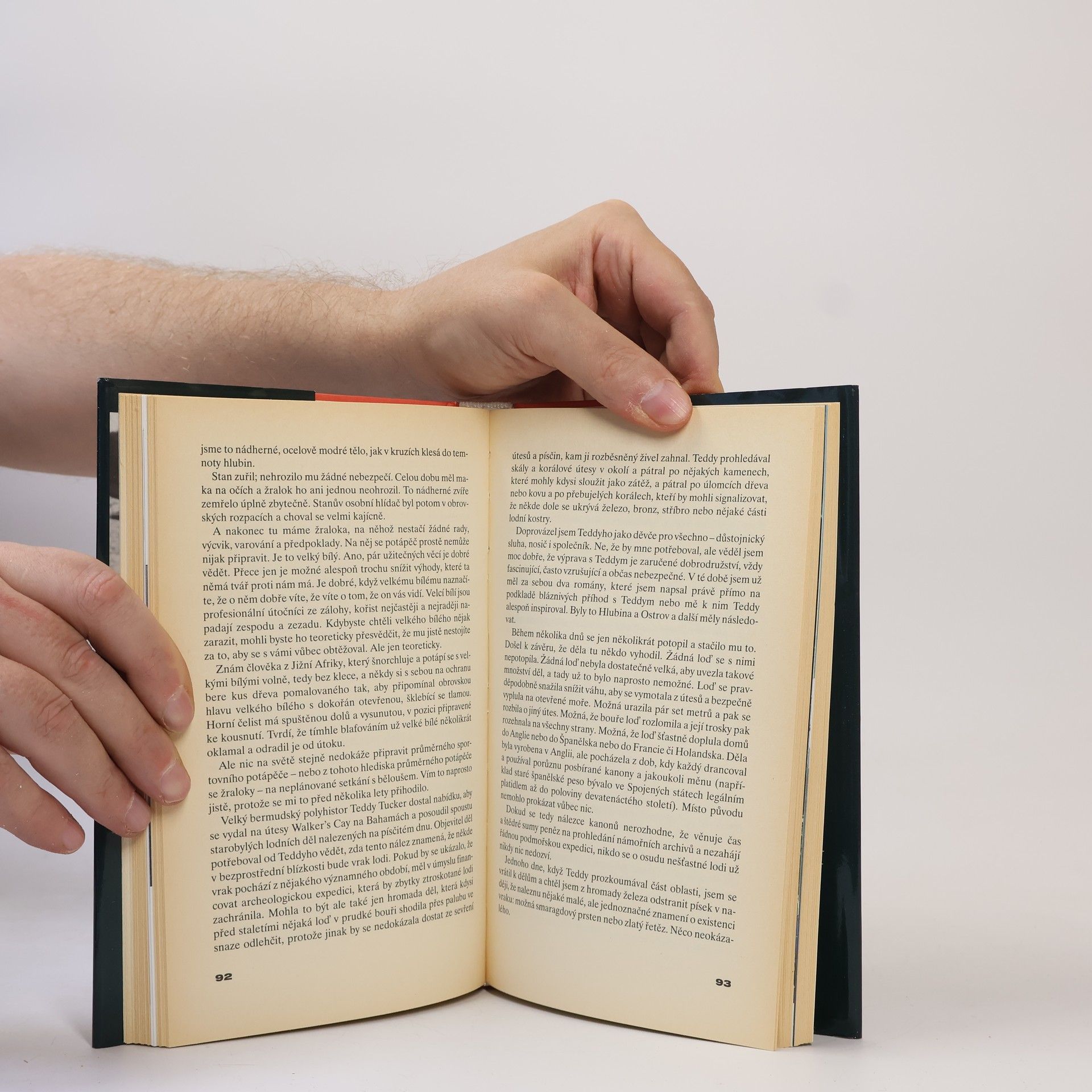 Peter Benchley Žraloci : pravdivé příběhy o žralocích a o moři