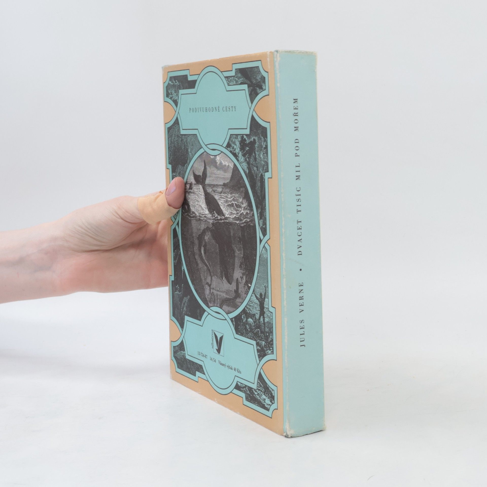 Jules Verne Dvacet tisíc mil pod mořem