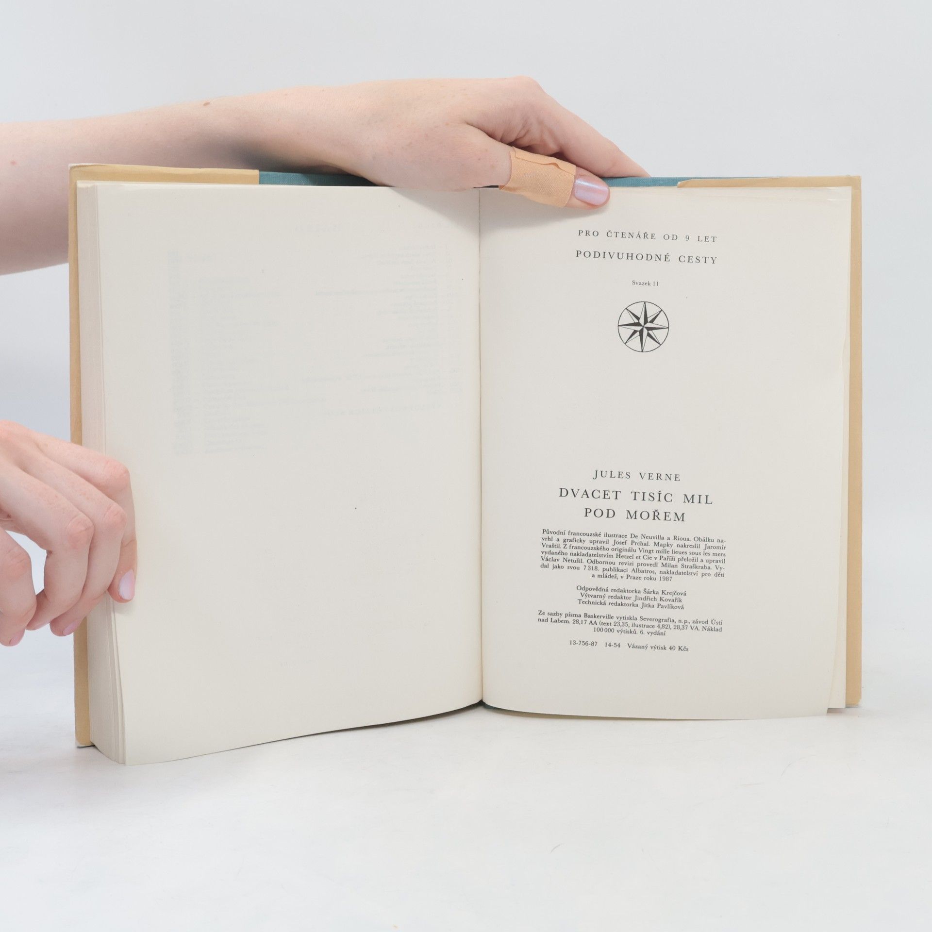 Jules Verne Dvacet tisíc mil pod mořem