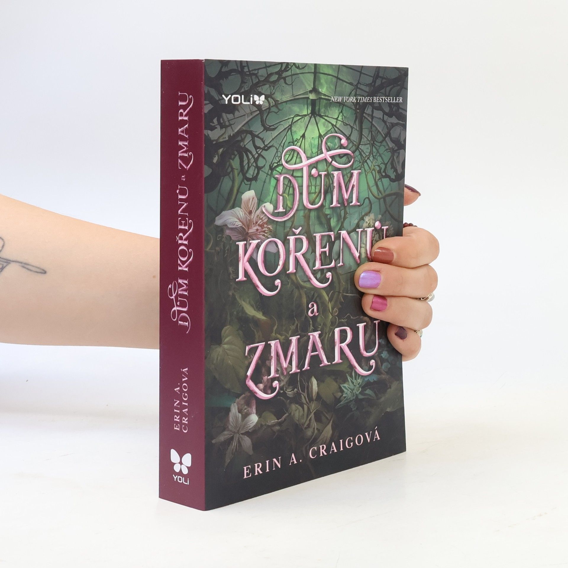 Dům kořenů a zmaru