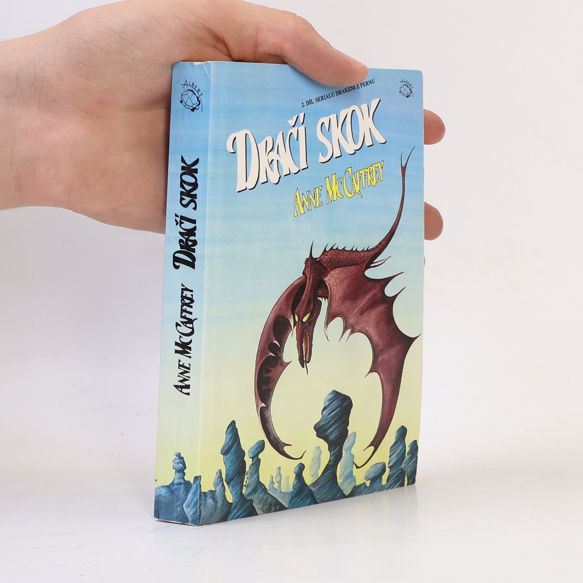 Anne McCaffrey Drakeni z Pernu 2. Dračí skok