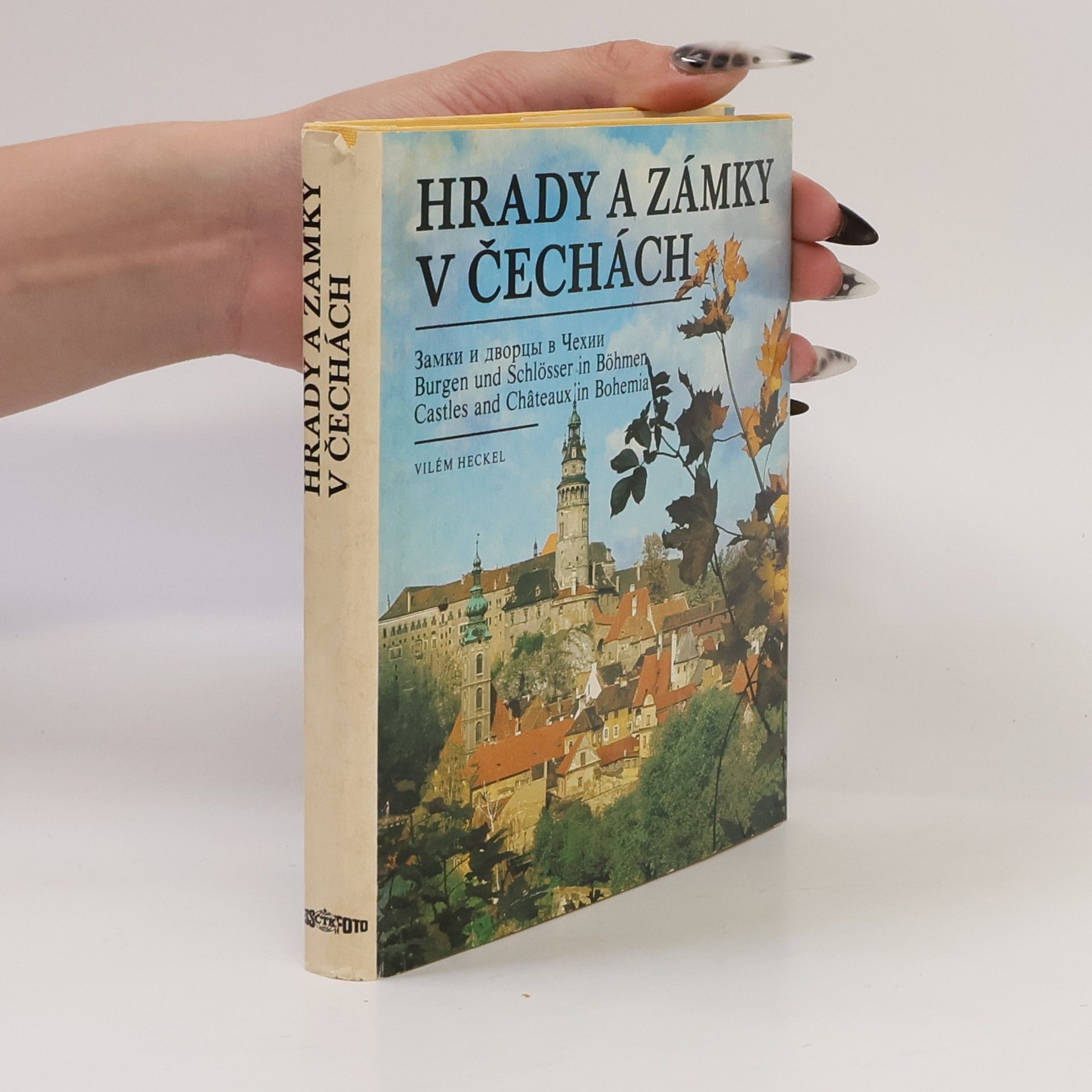 Hrady a zámky v Čechách