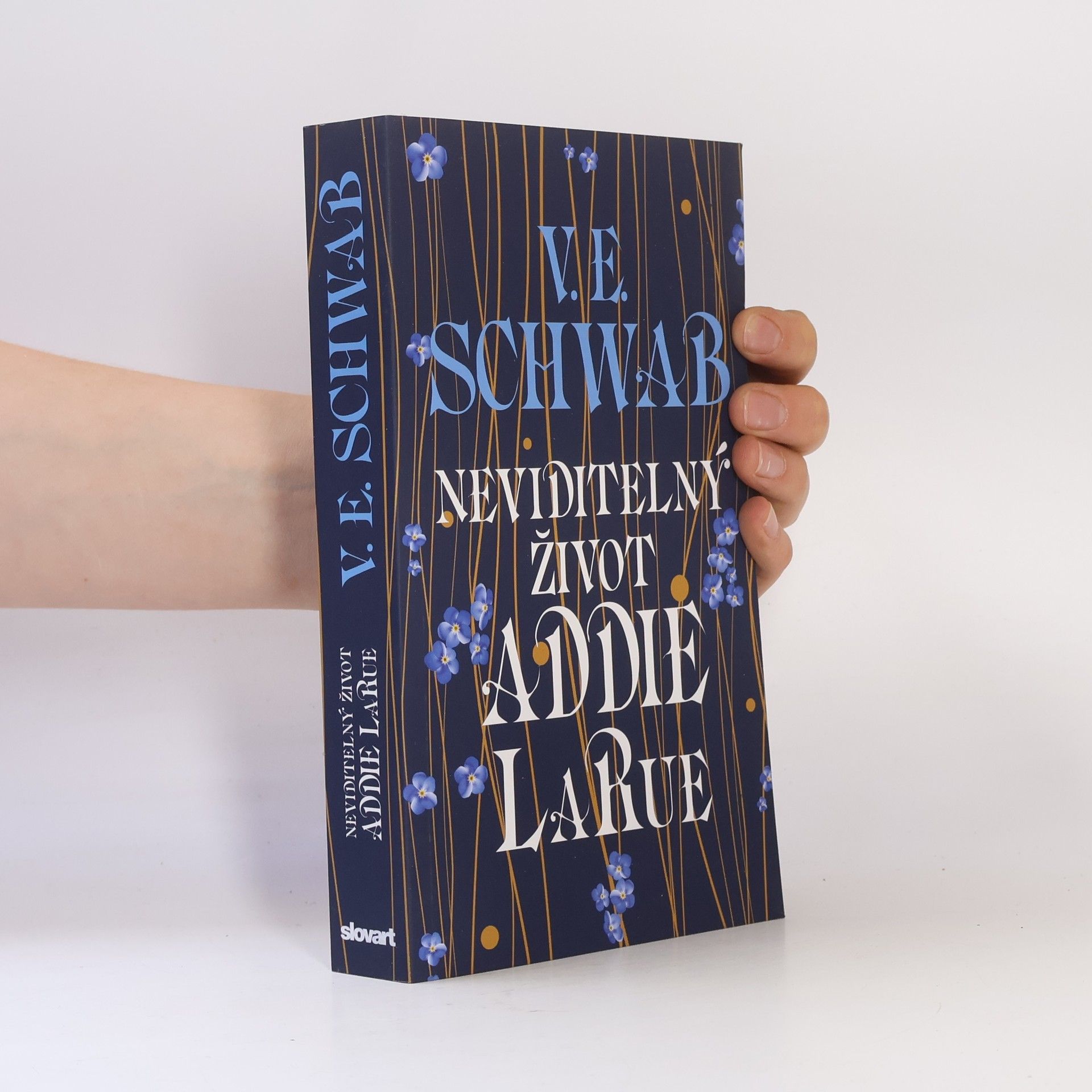 V. E. Schwab Neviditelný život Addie LaRue