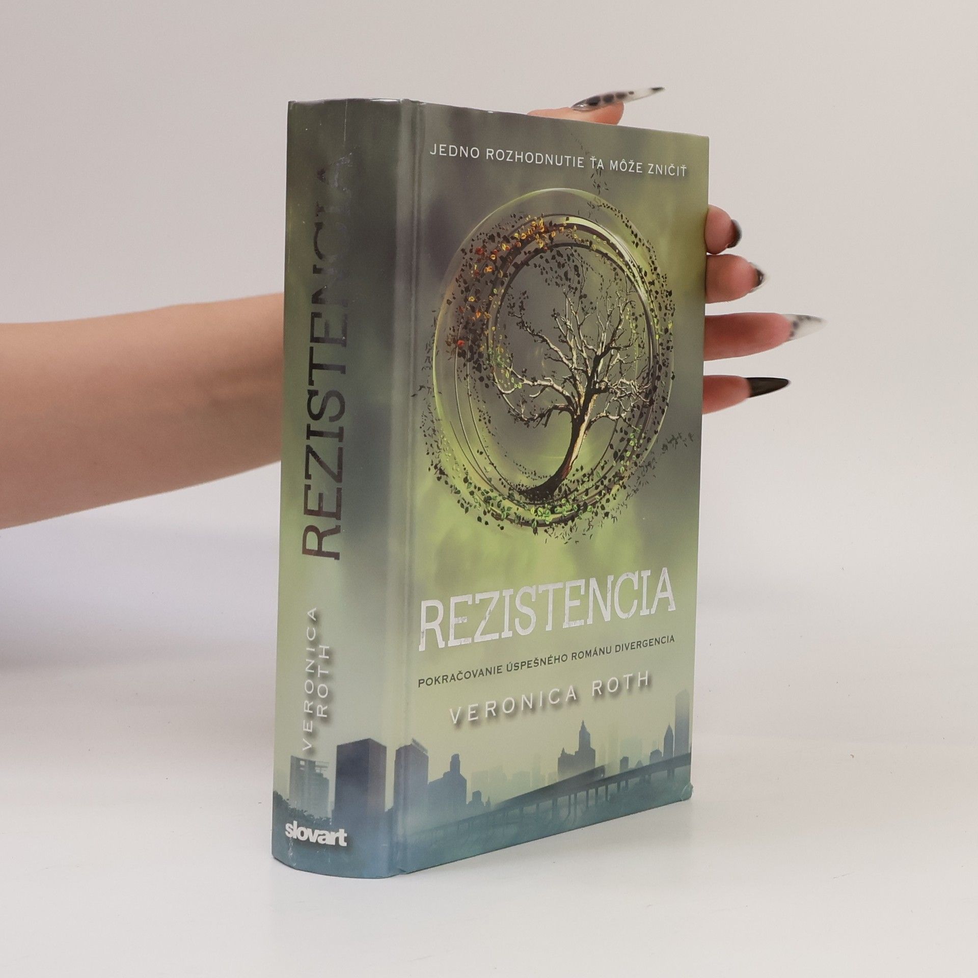 Veronica Roth Rezistencia