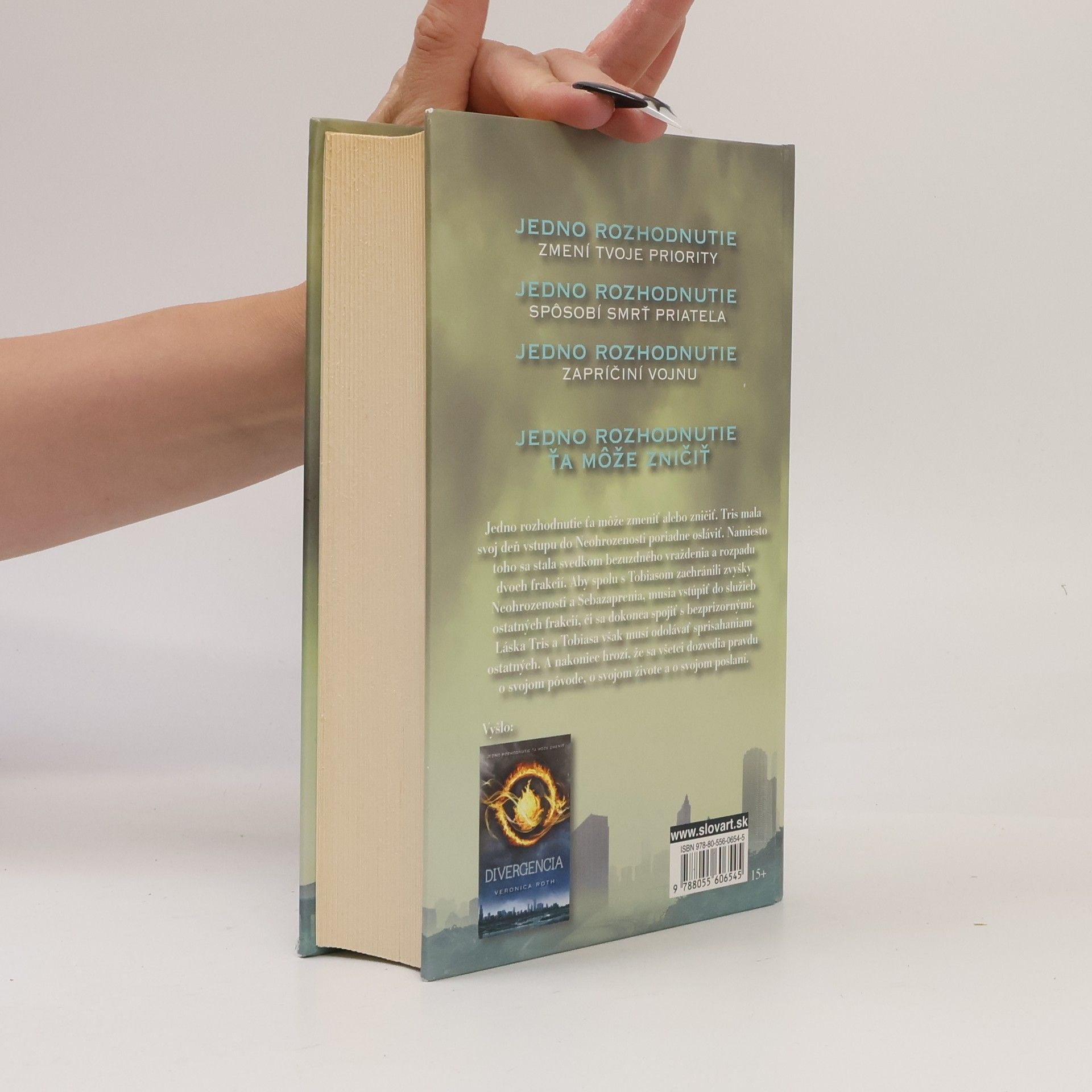 Veronica Roth Rezistencia
