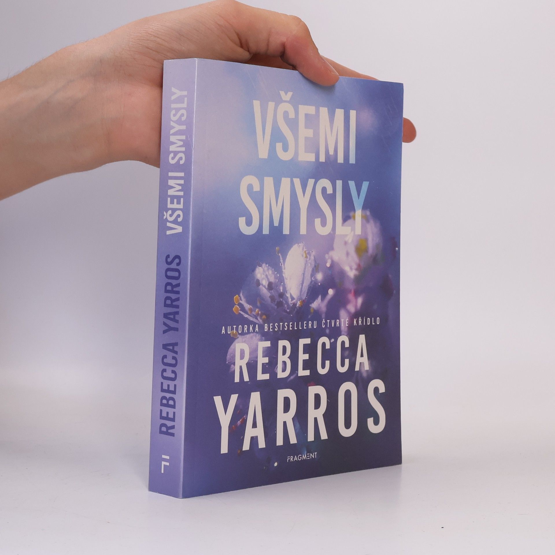 Rebecca Yarros Všemi smysly