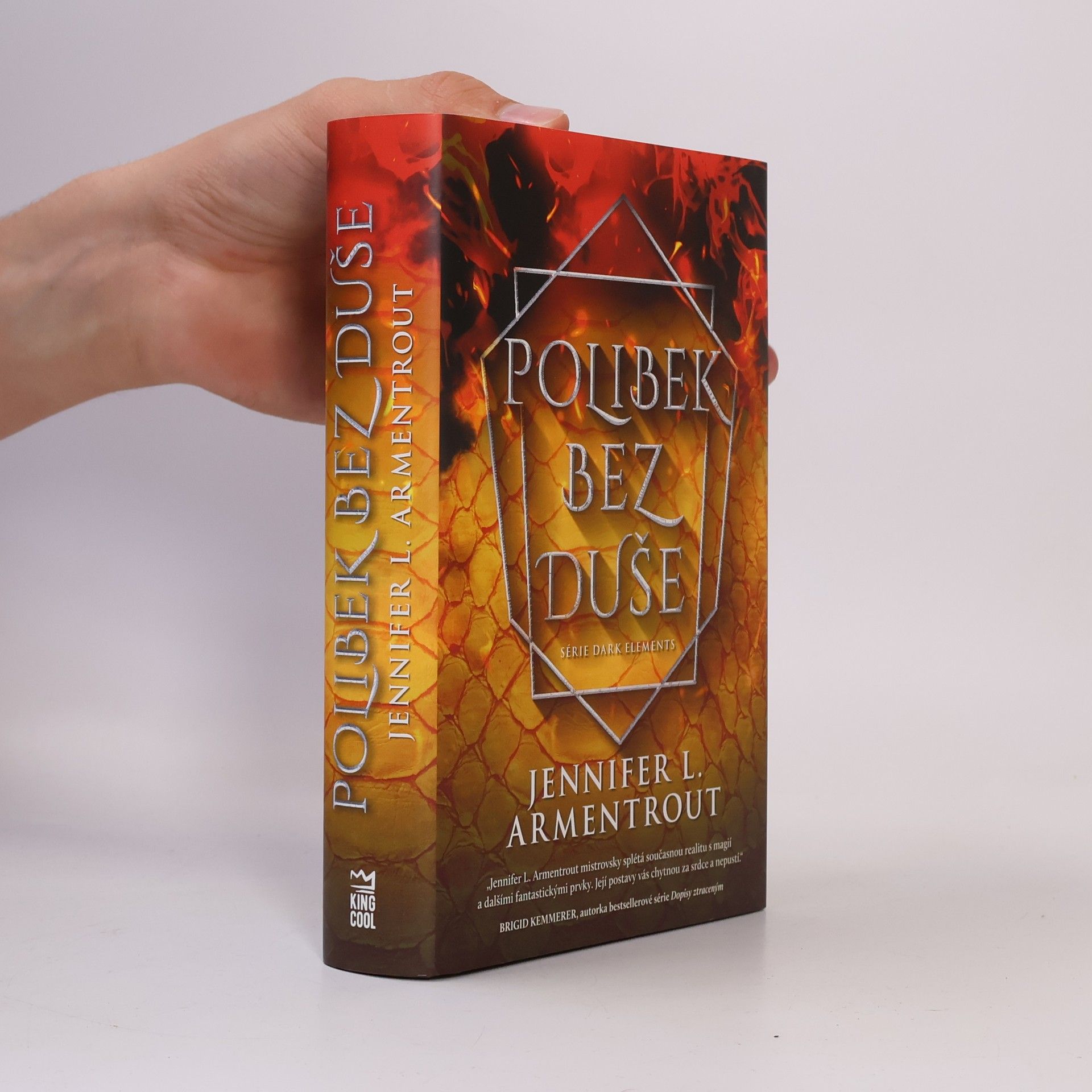 Jennifer Armentrout Polibek bez duše