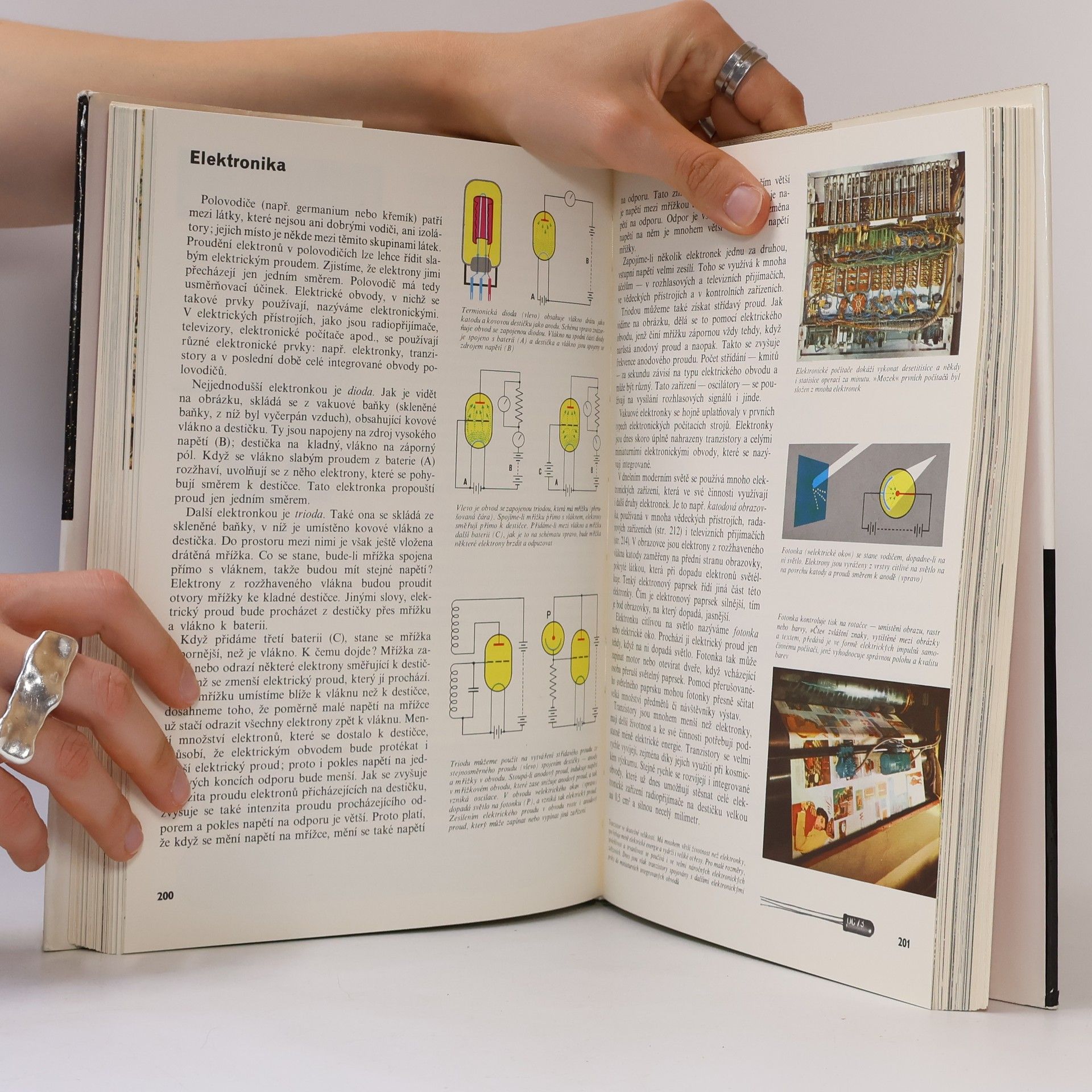 Auteurscollectief Chemie, fyzika, astronomie