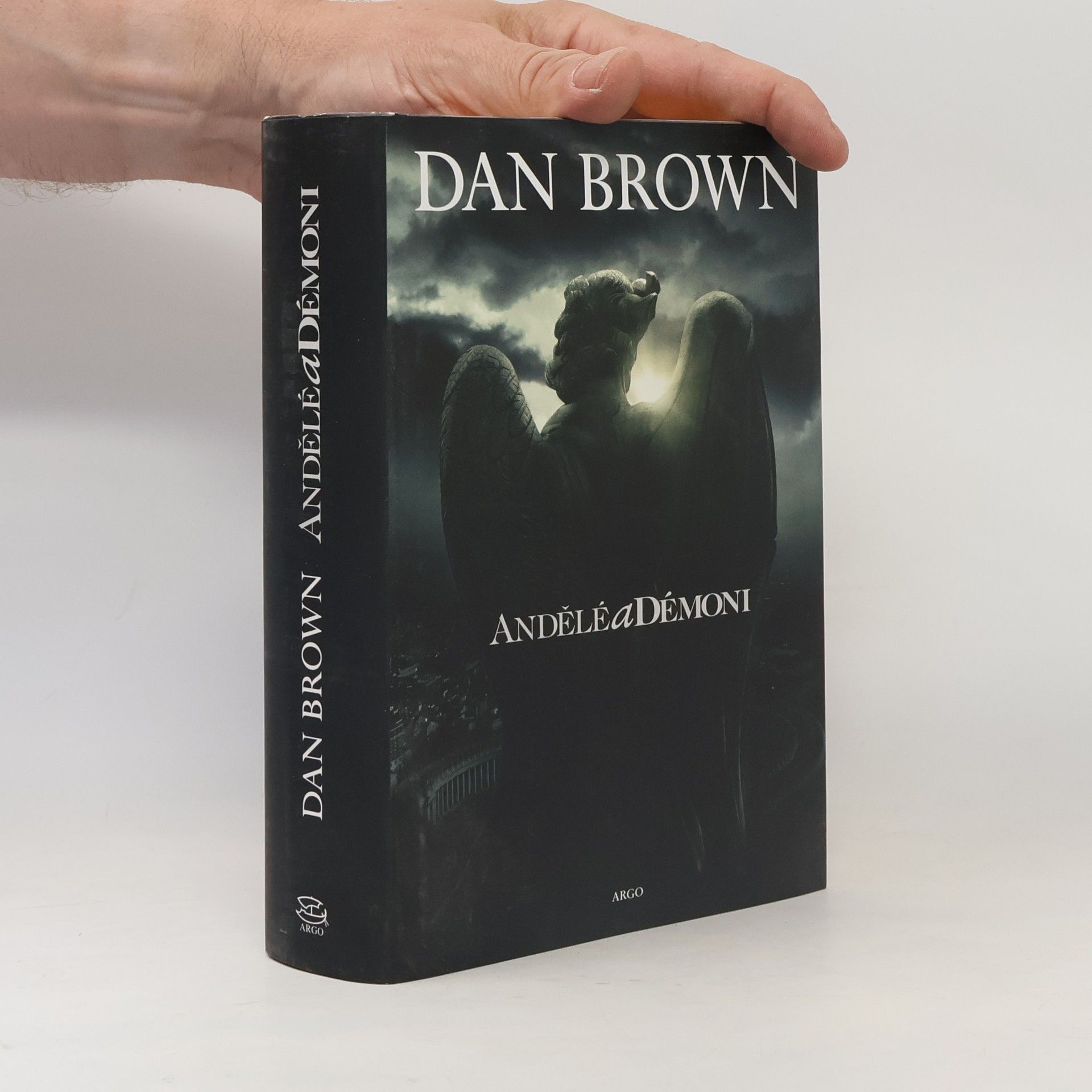 Dan Brown Andělé a démoni