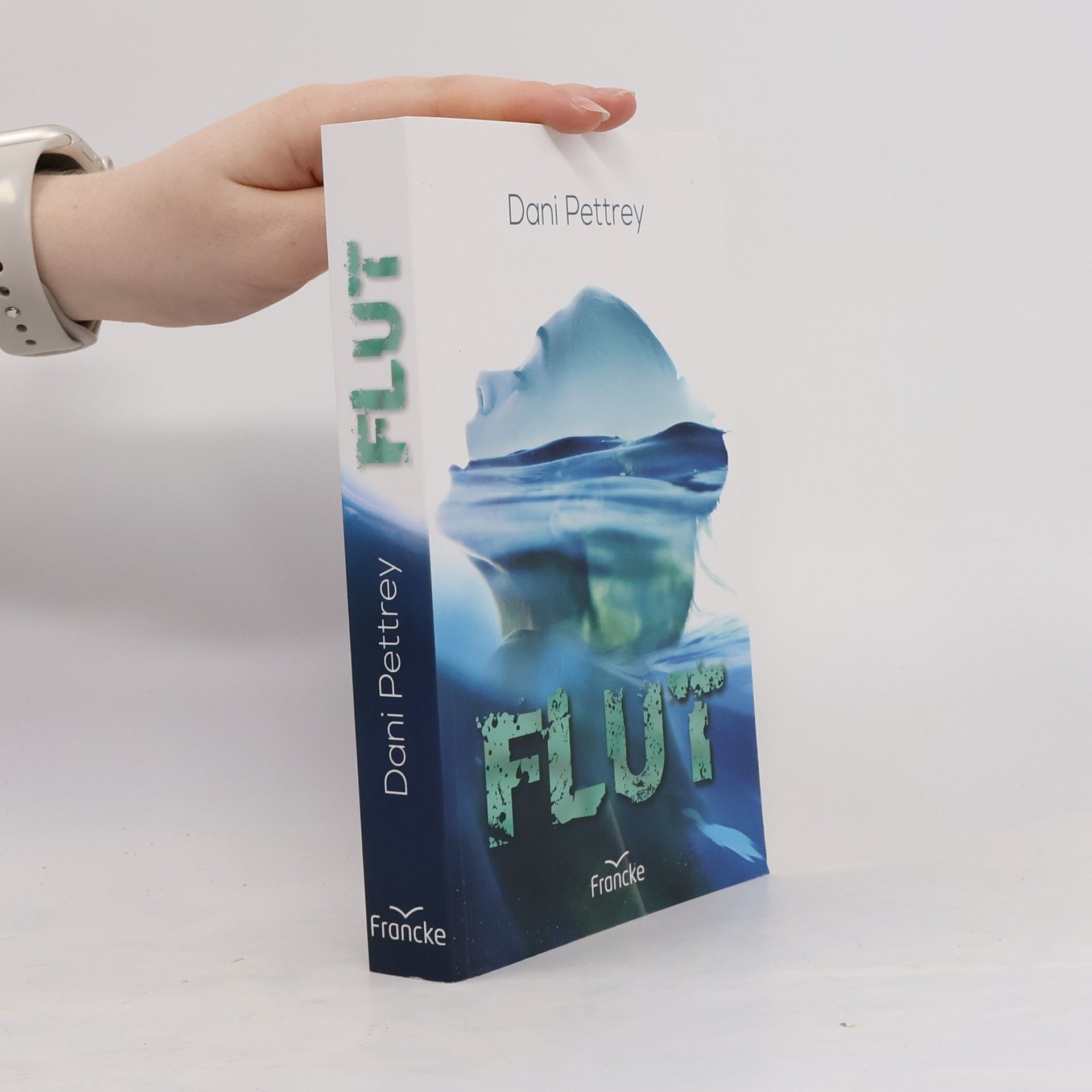 Dani Pettrey Flut