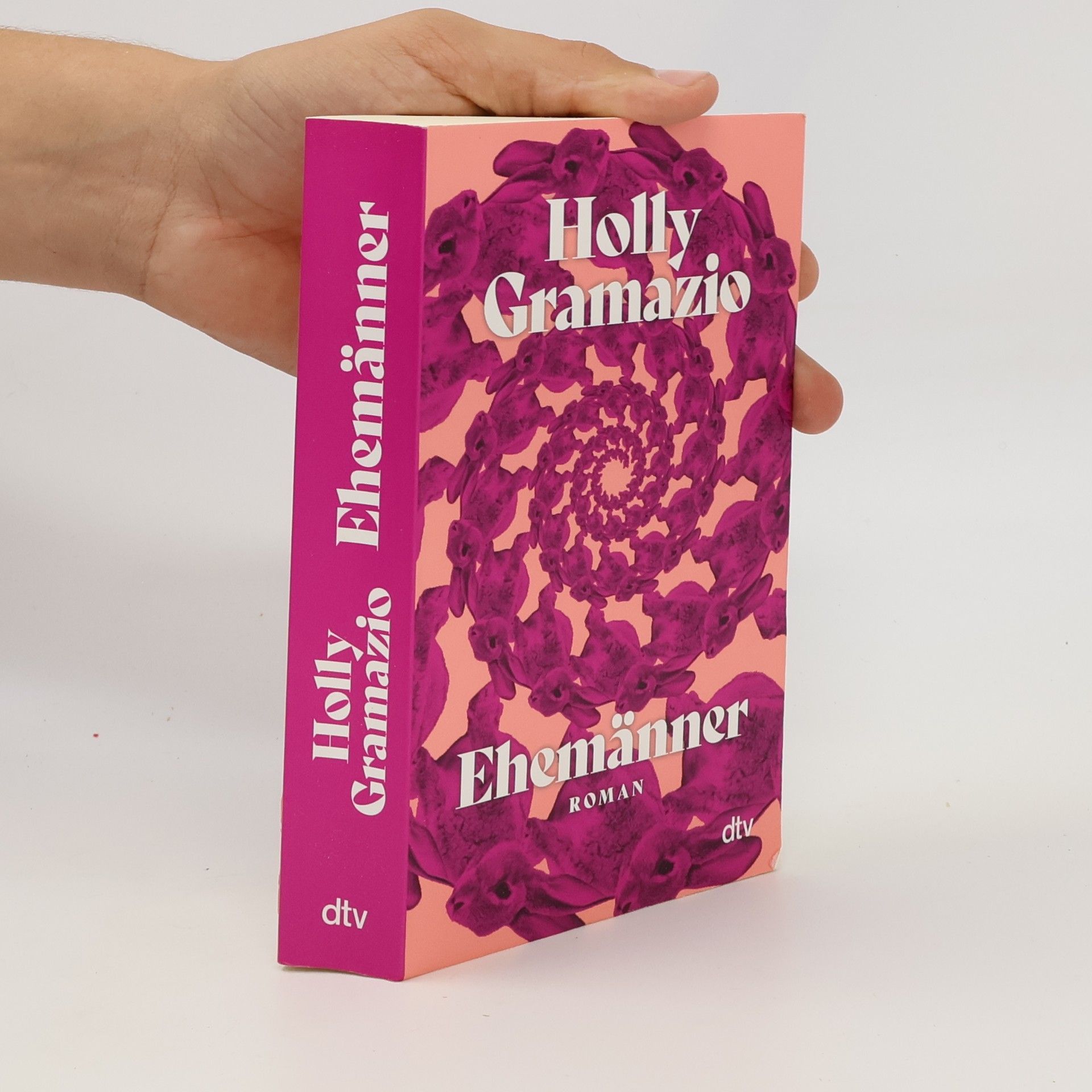 Holly Gramazio Ehemänner