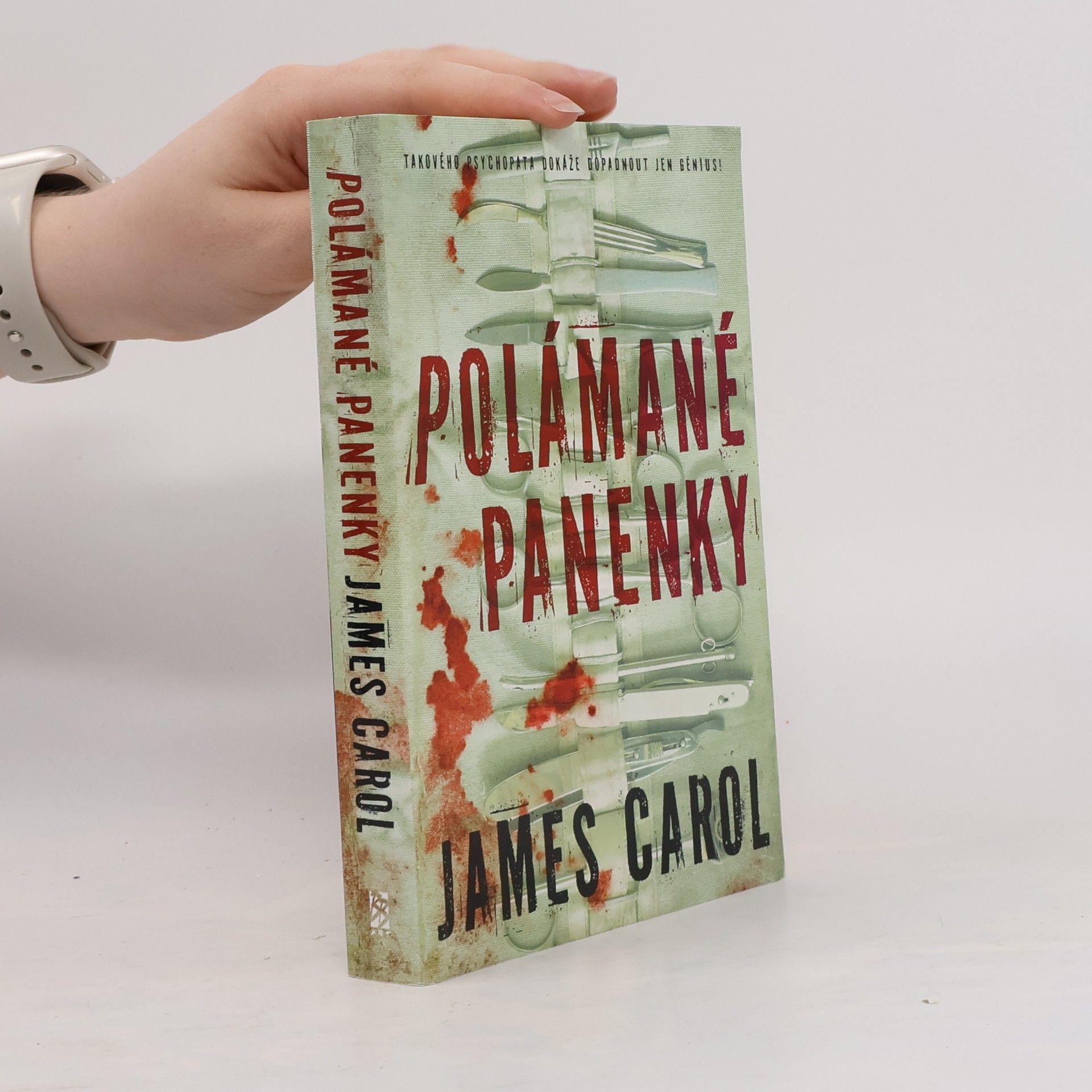 James Carol Polámané panenky