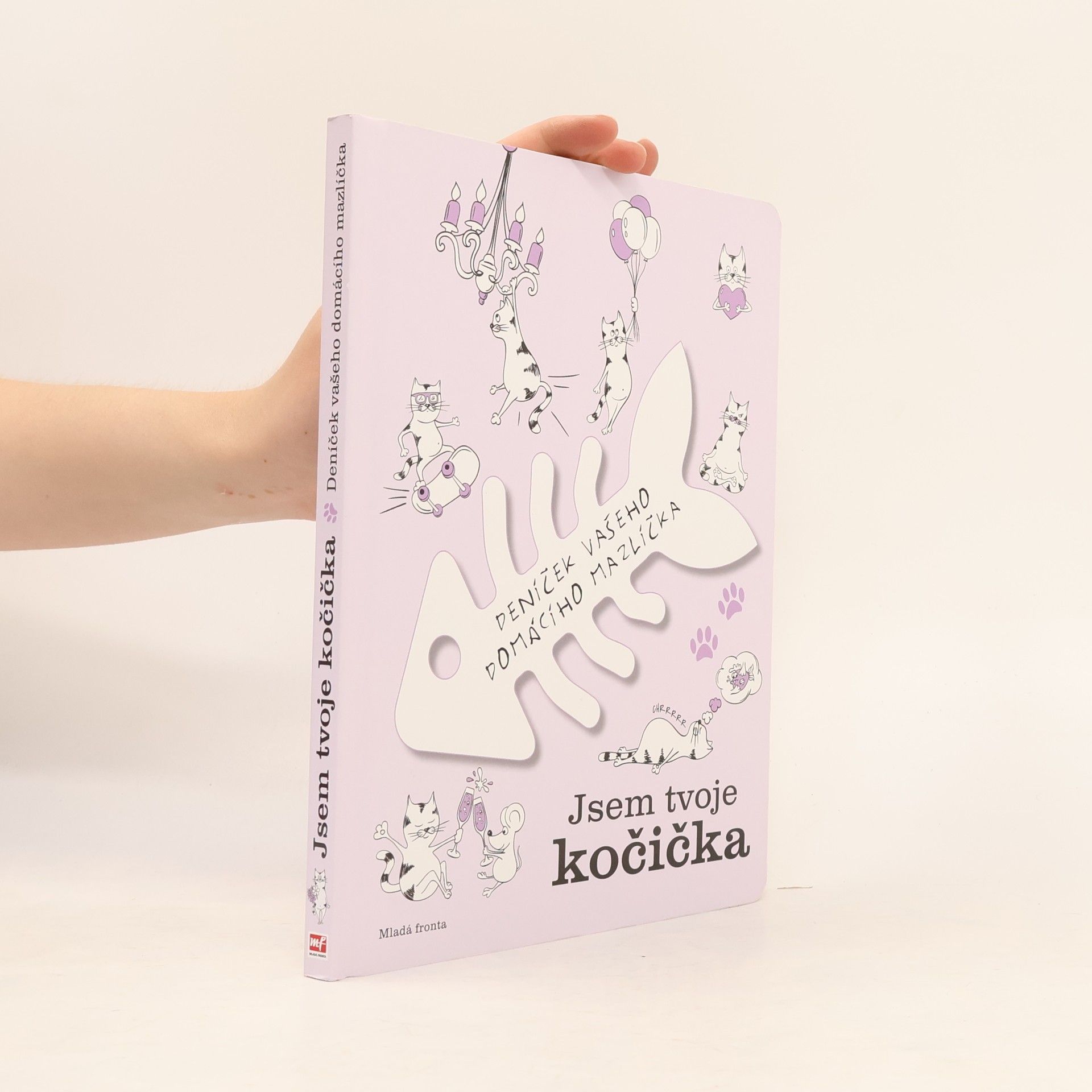 Zuzana Kvasňová Jsem tvoje kočička: Deníček vašeho domácího mazlíčka